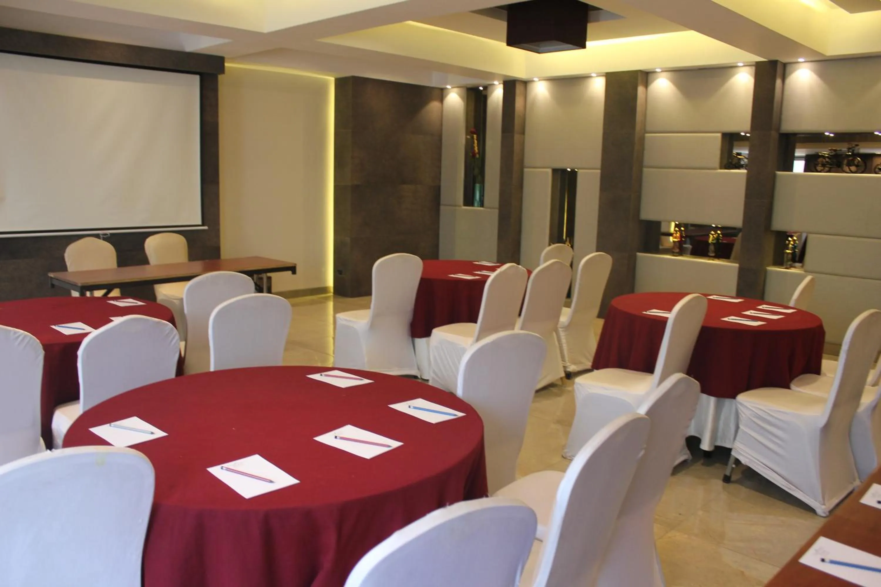 Banquet/Function facilities in The Fern Residency, Vadodara