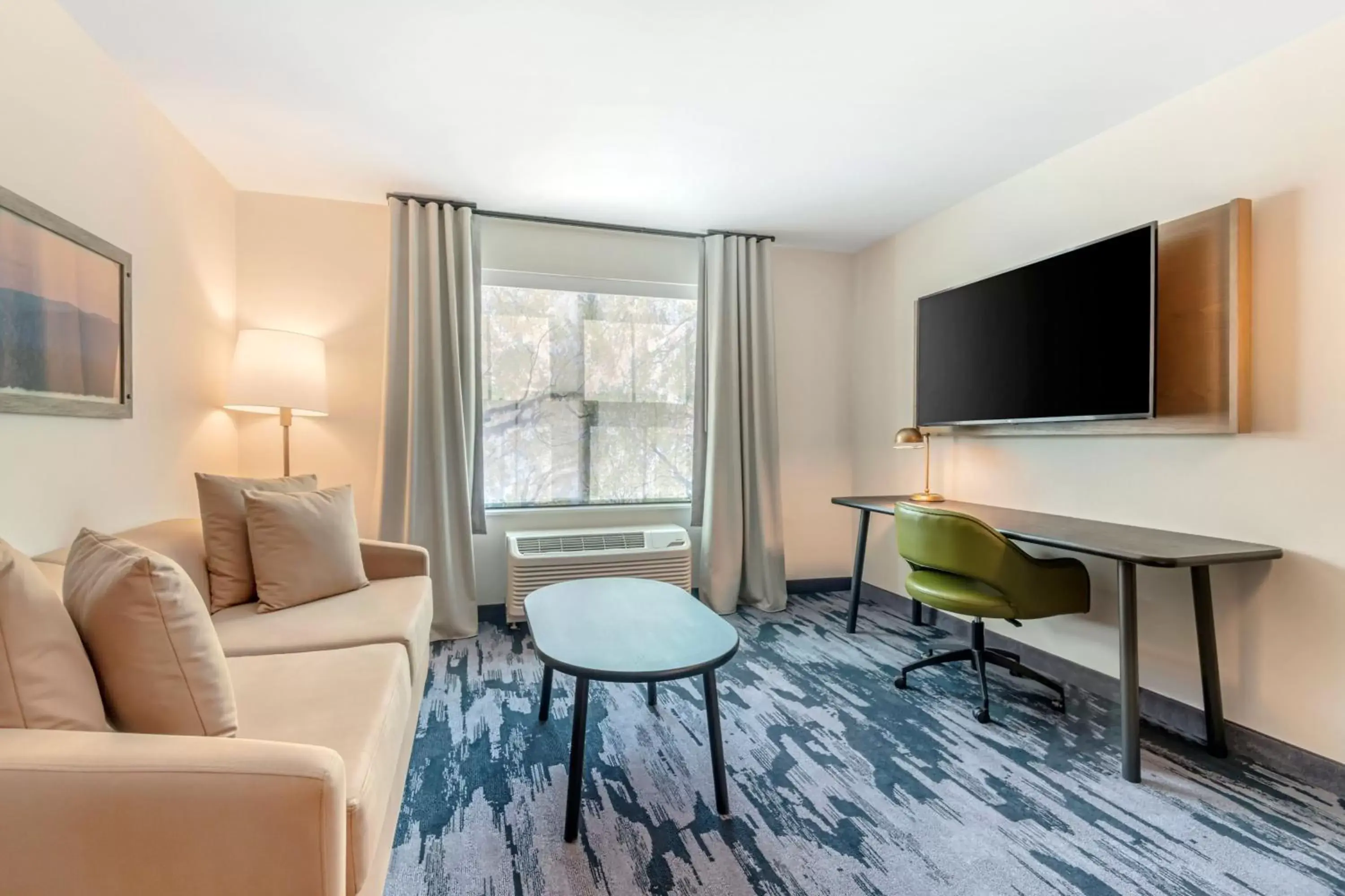 Bedroom, Seating Area in Fairfield by Marriott Inn & Suites North Conway