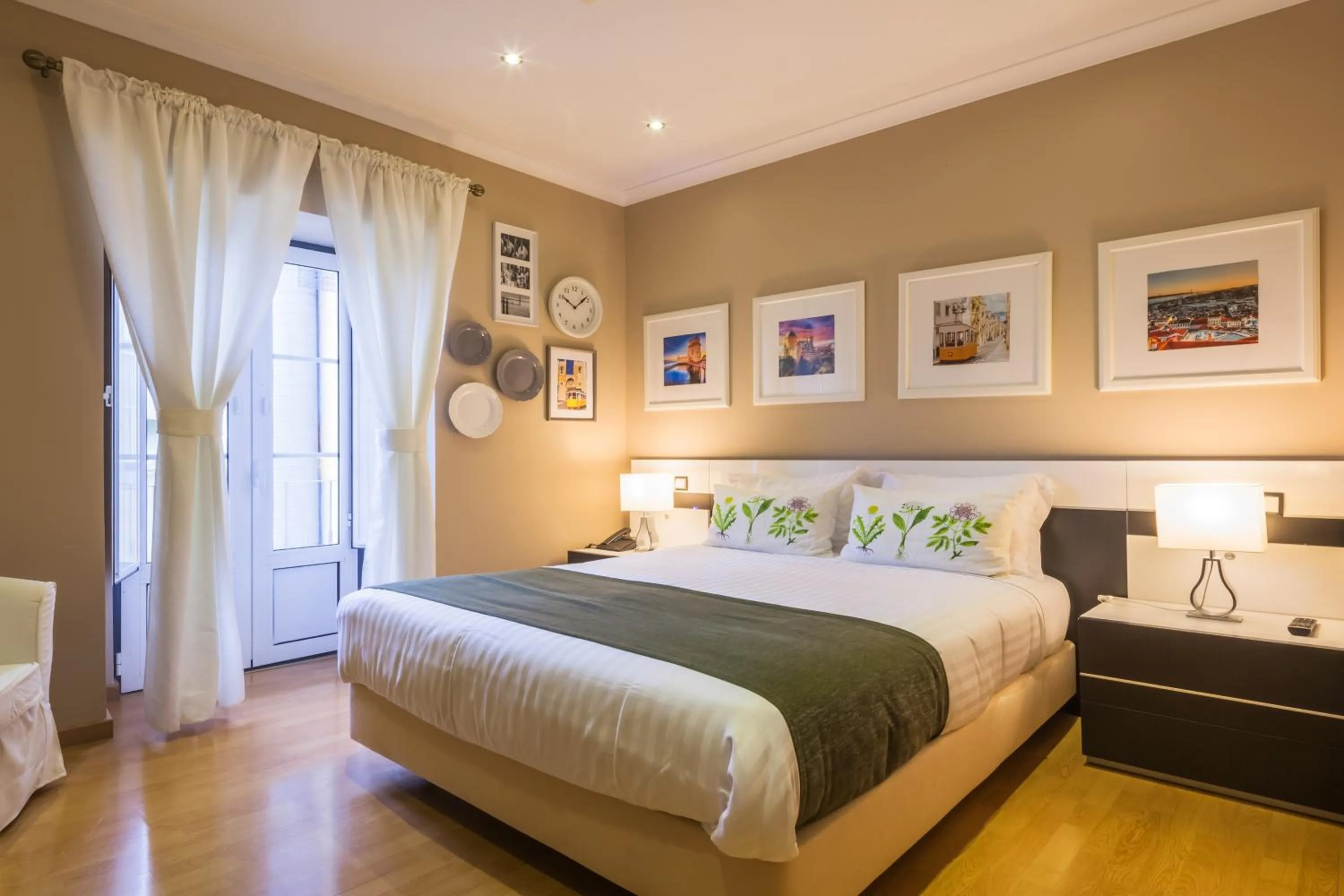 Toilet, Bed in Vila Nova Guesthouse