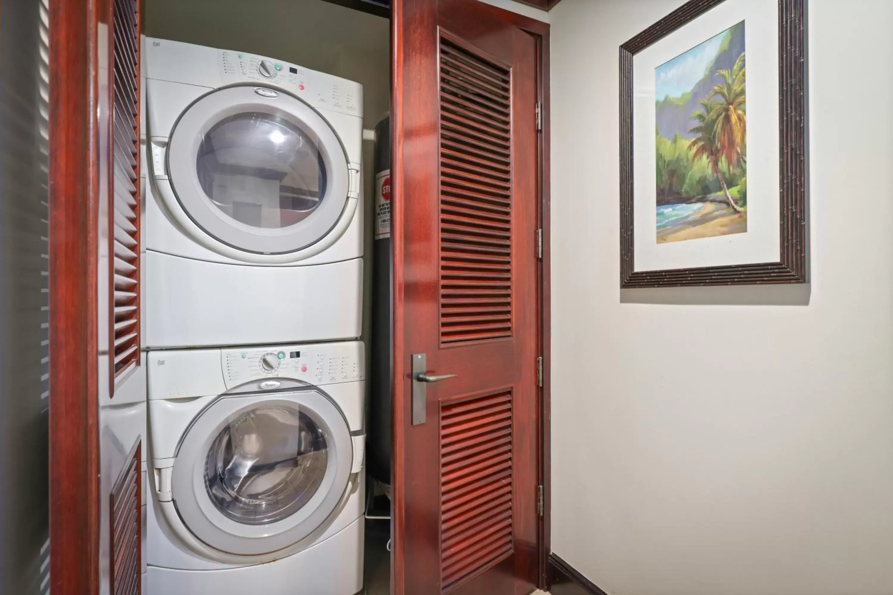 washing machine in Waipouli Beach Resort & Spa Kauai By Outrigger