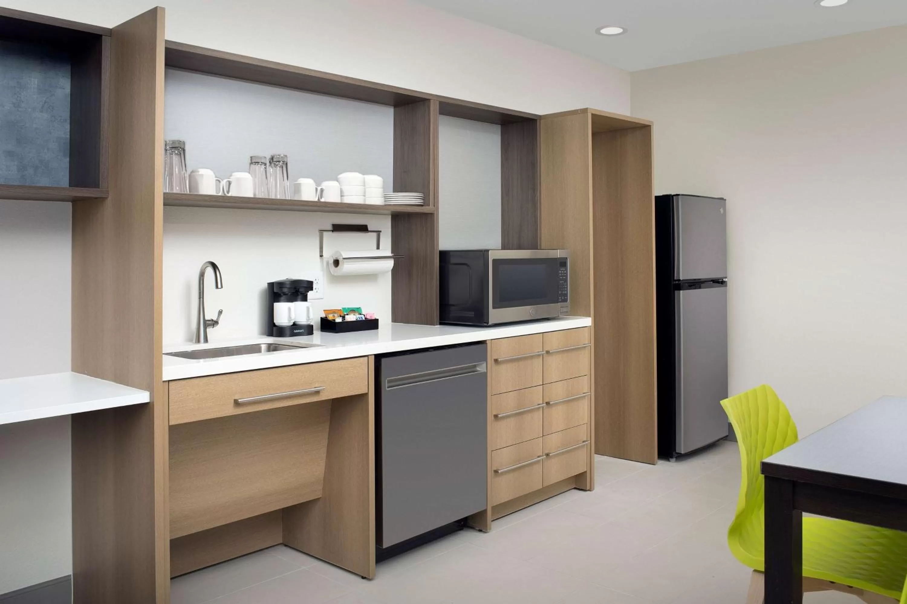 Kitchen or kitchenette in Home2 Suites By Hilton St. Augustine I-95