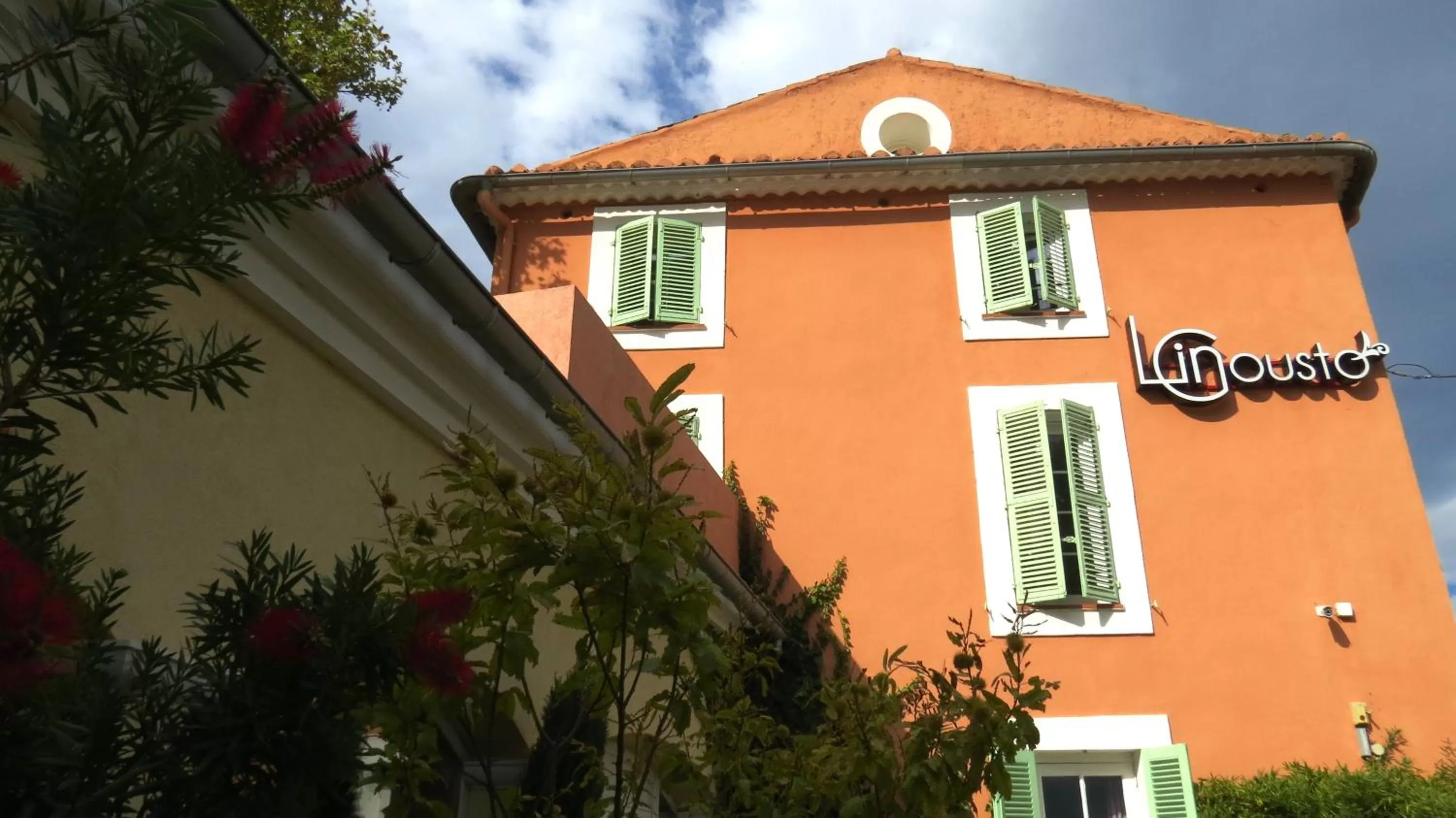 Facade/entrance in Le Mas du Lingousto