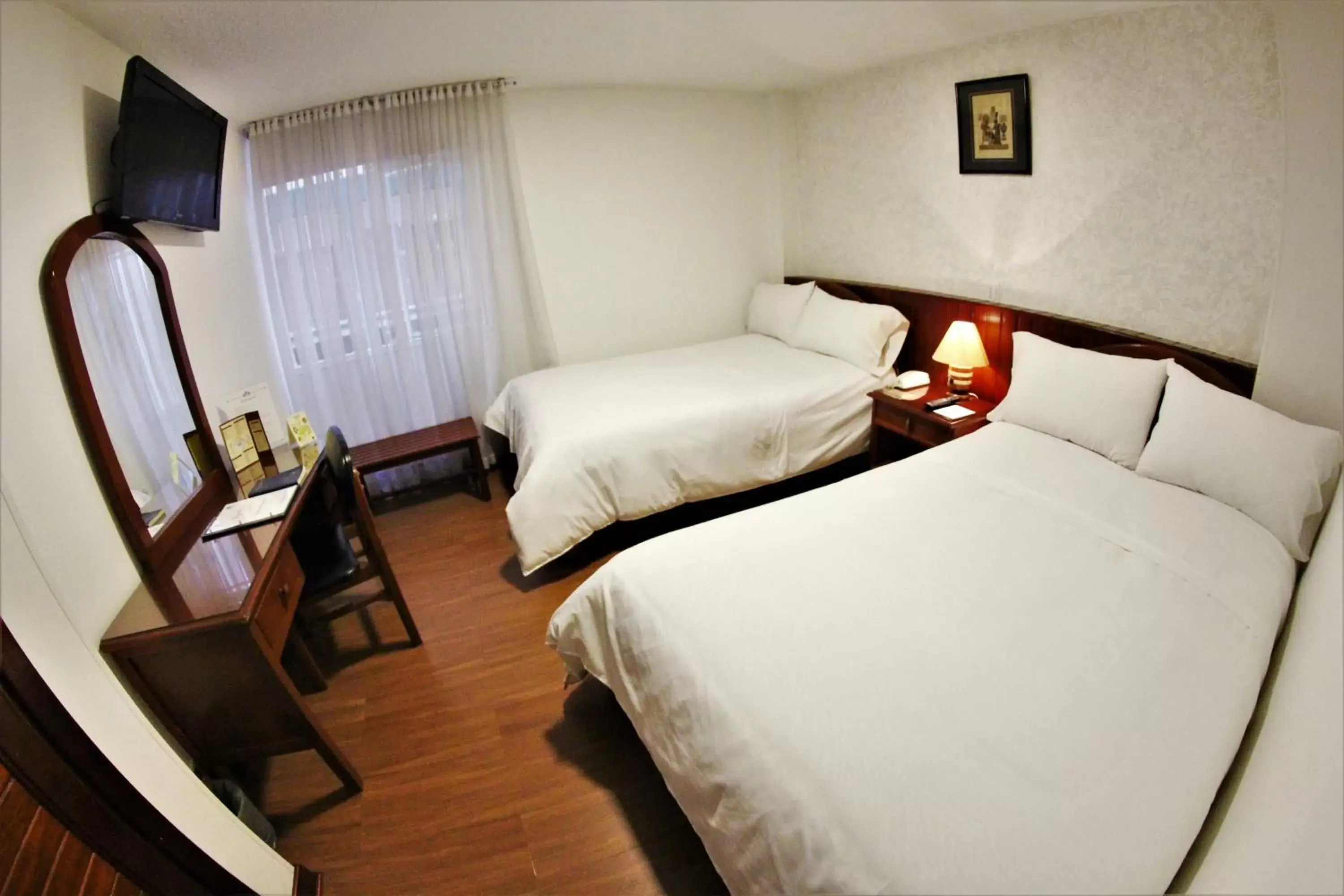 Photo of the whole room, Bed in Hotel Don Saul