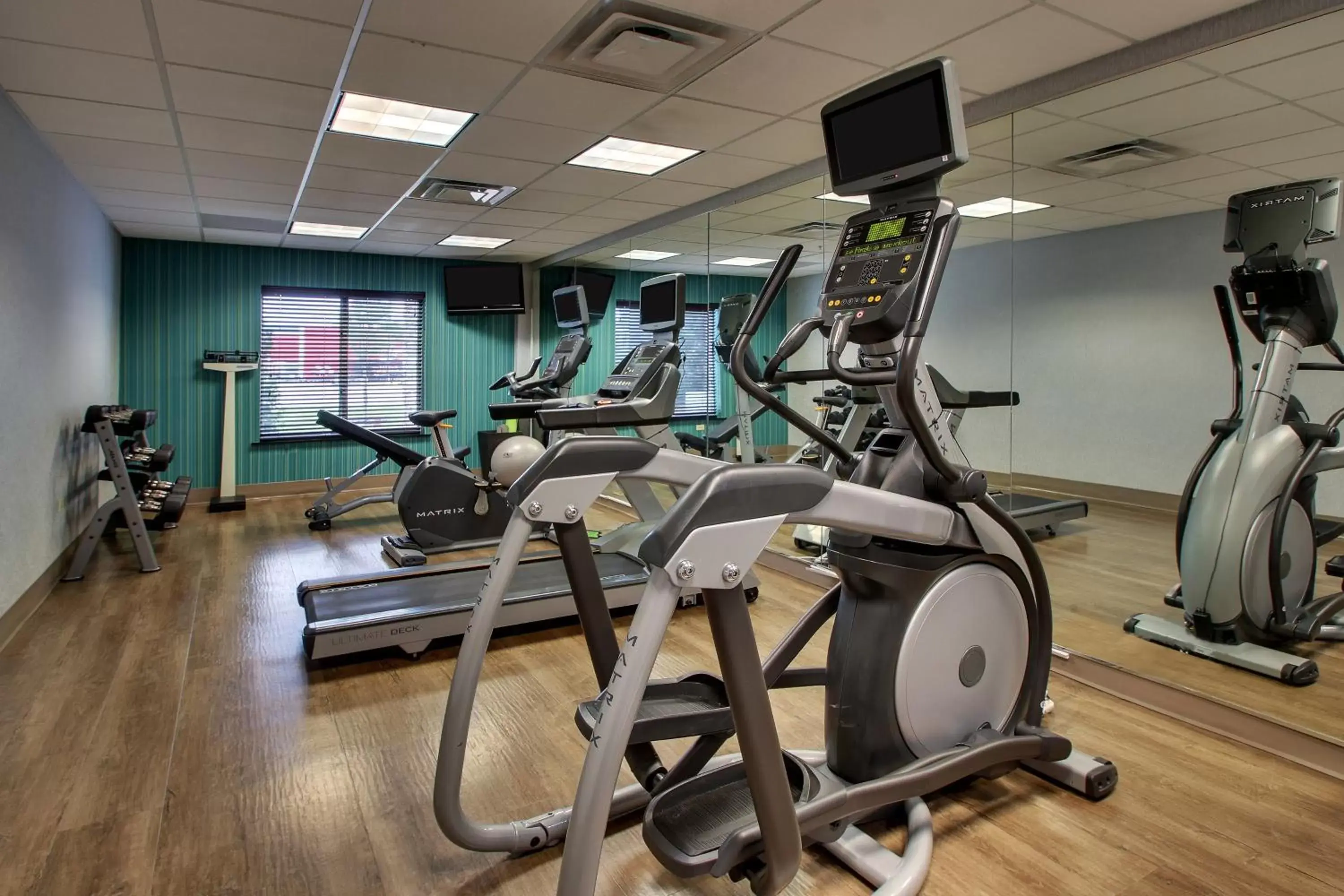 Fitness centre/facilities, Fitness Center/Facilities in Holiday Inn Express Hotel & Suites Waukegan/Gurnee, an IHG Hotel