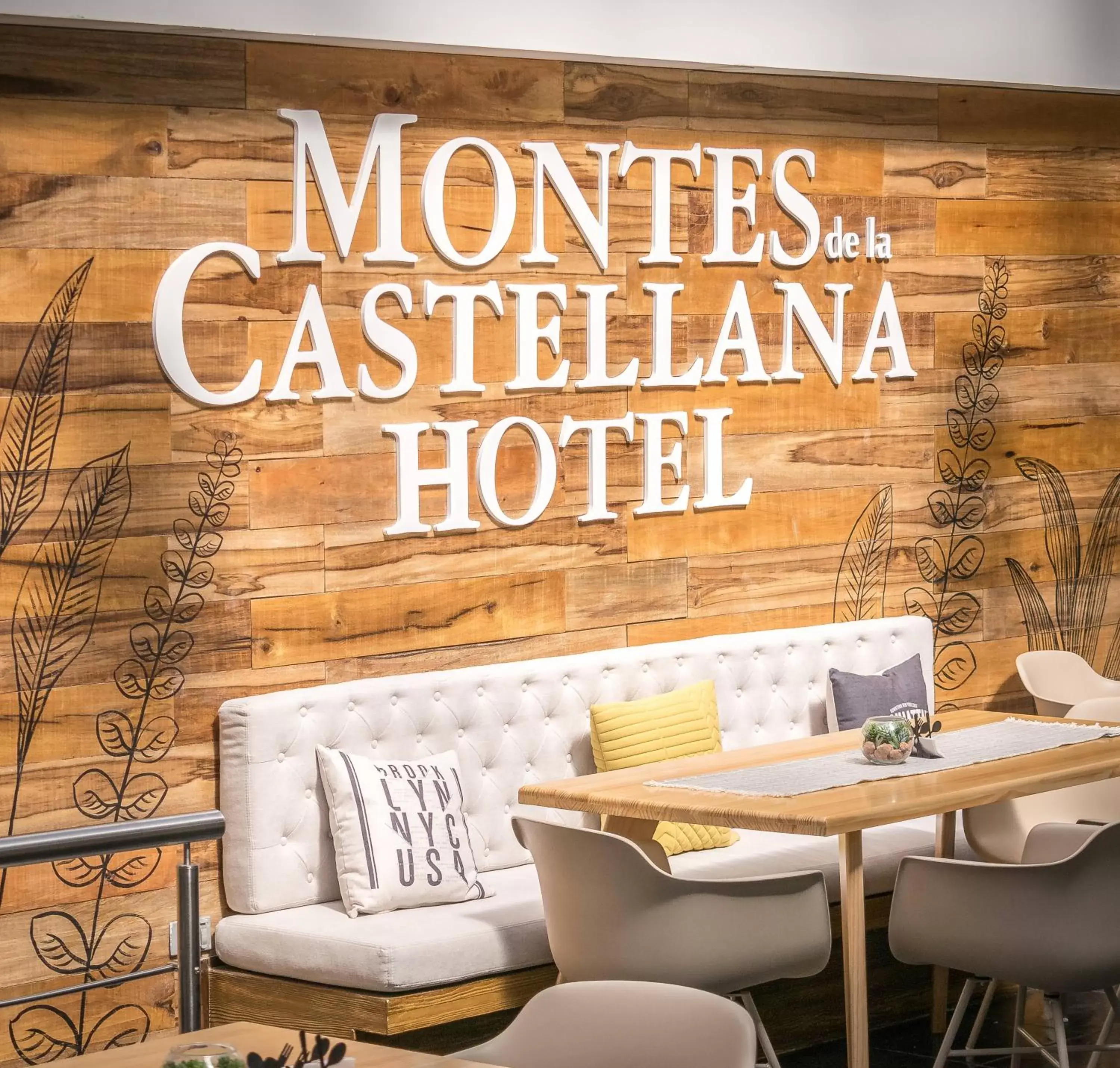 Lobby or reception in Hotel Montes De La Castellana