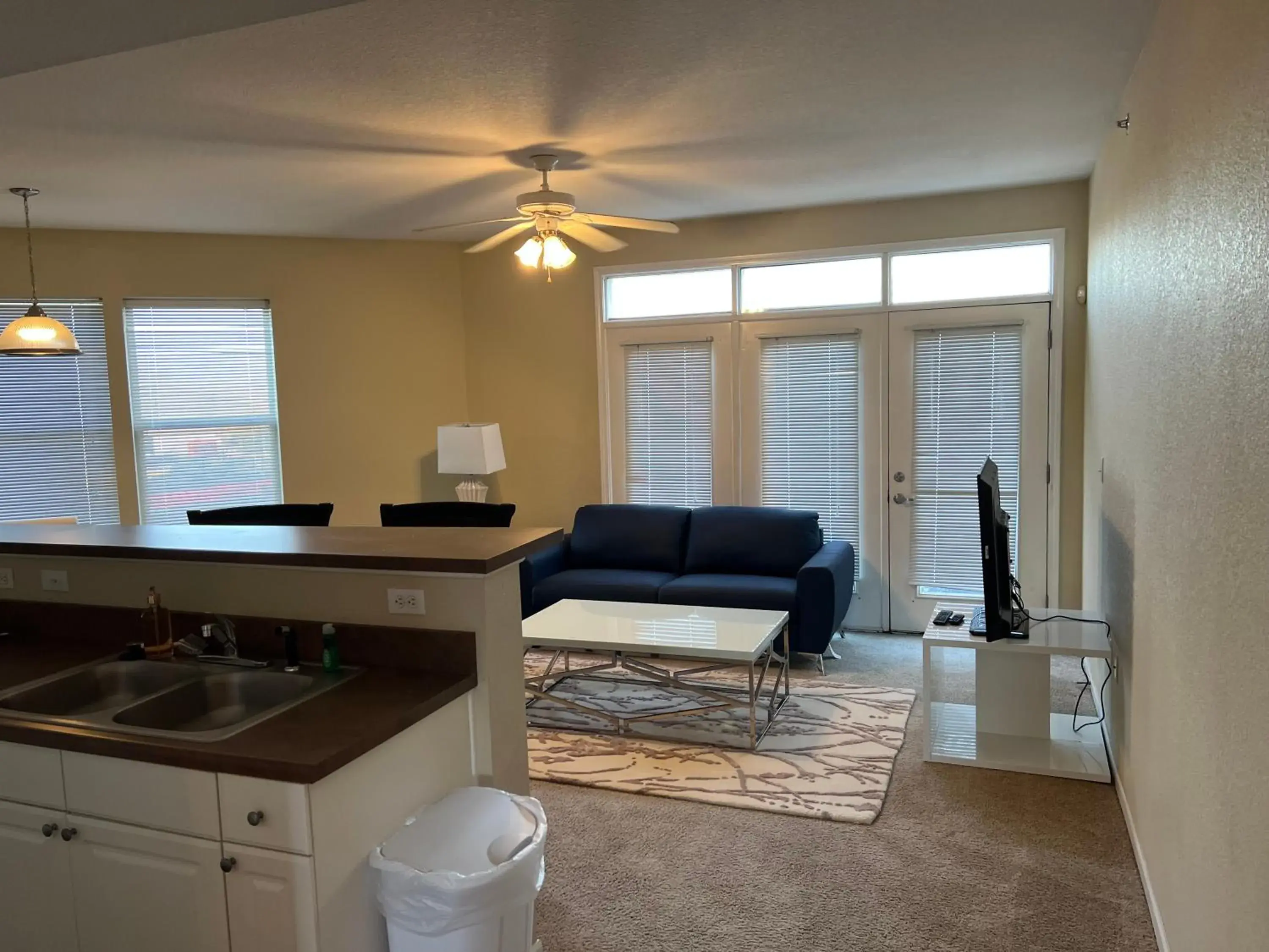 Living room, Seating Area in Washburn Hotel Suites