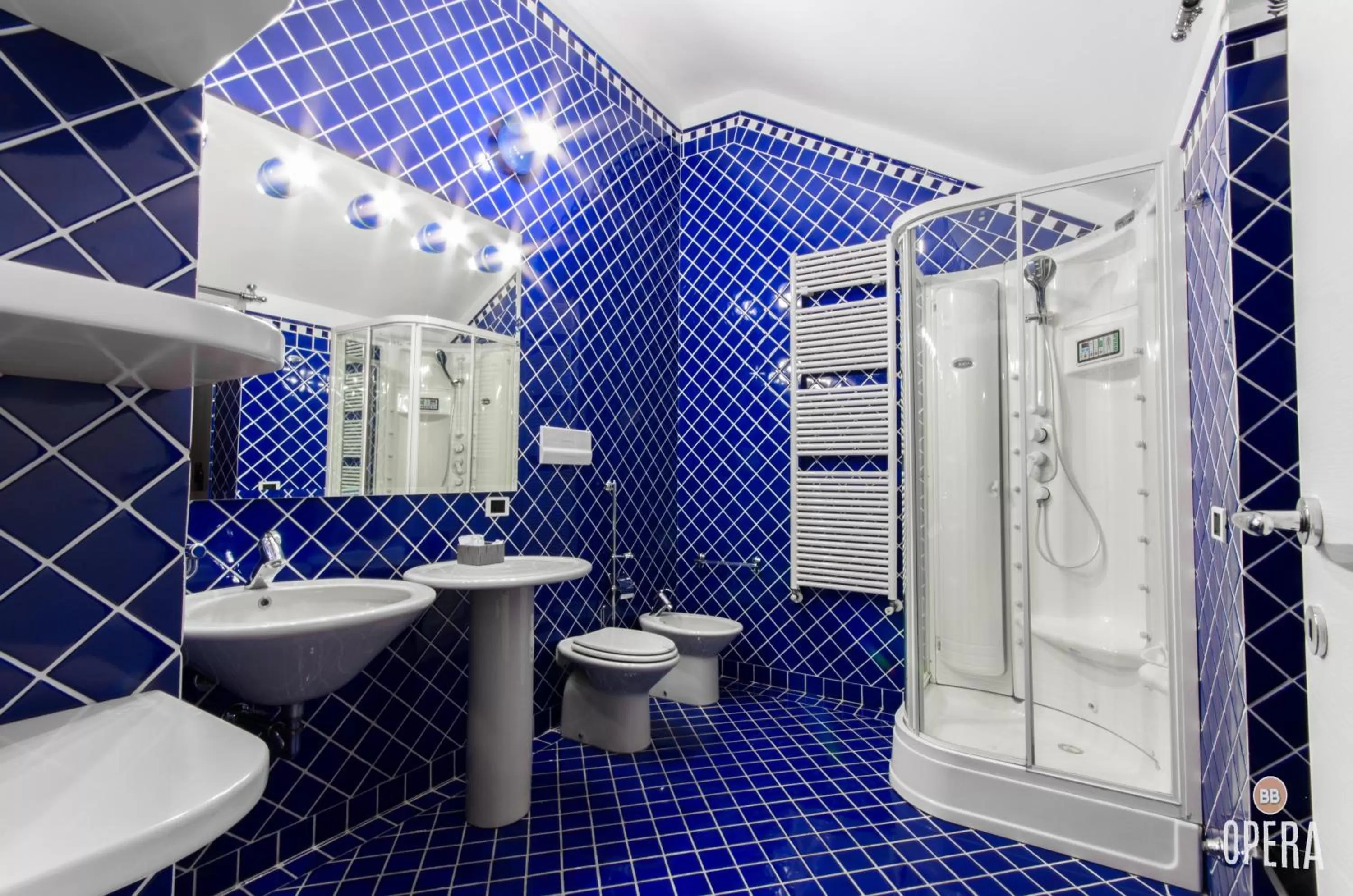 Bathroom in Opera B&B