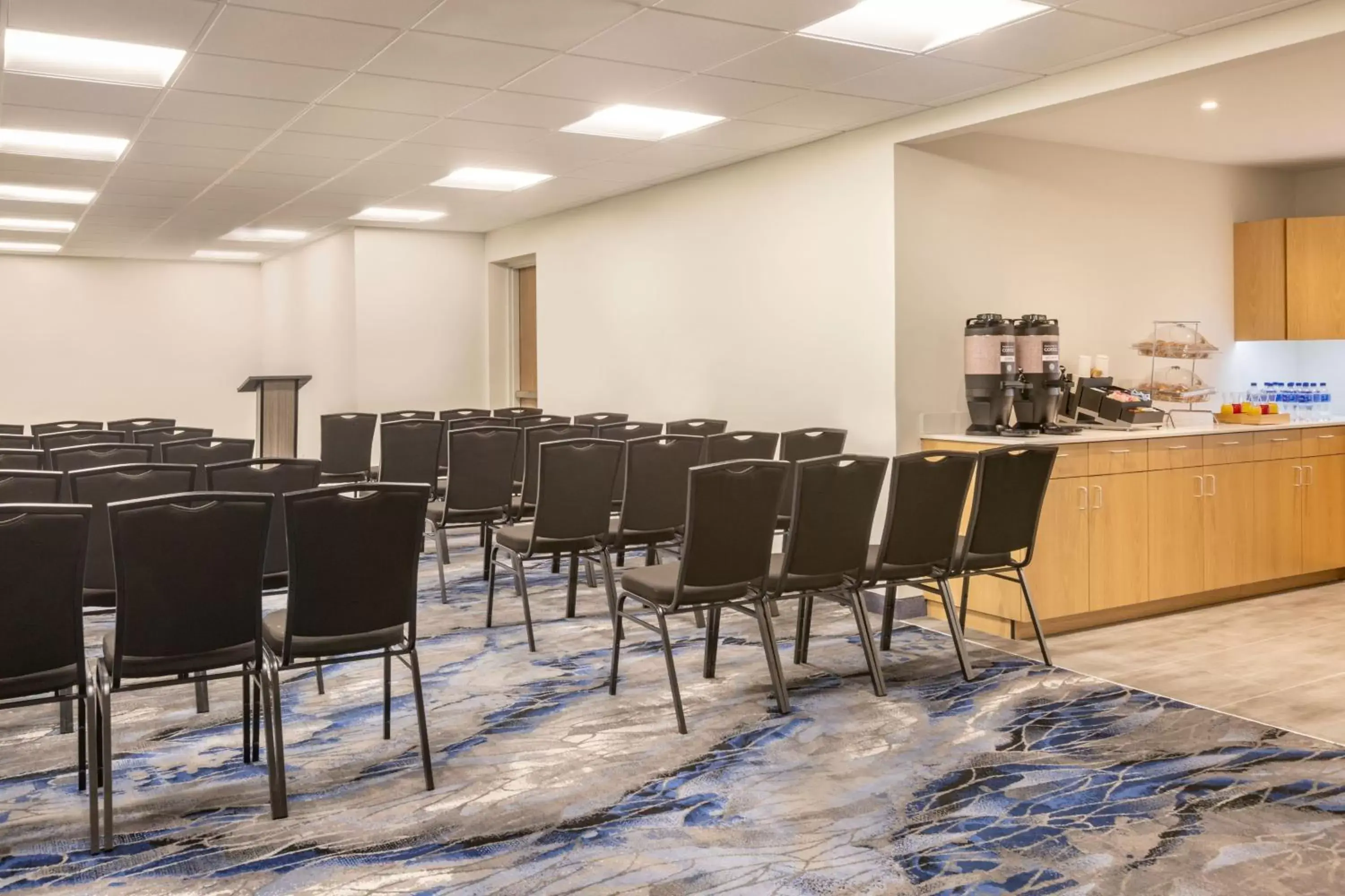 Meeting/conference room in Fairfield by Marriott Inn & Suites Rockaway