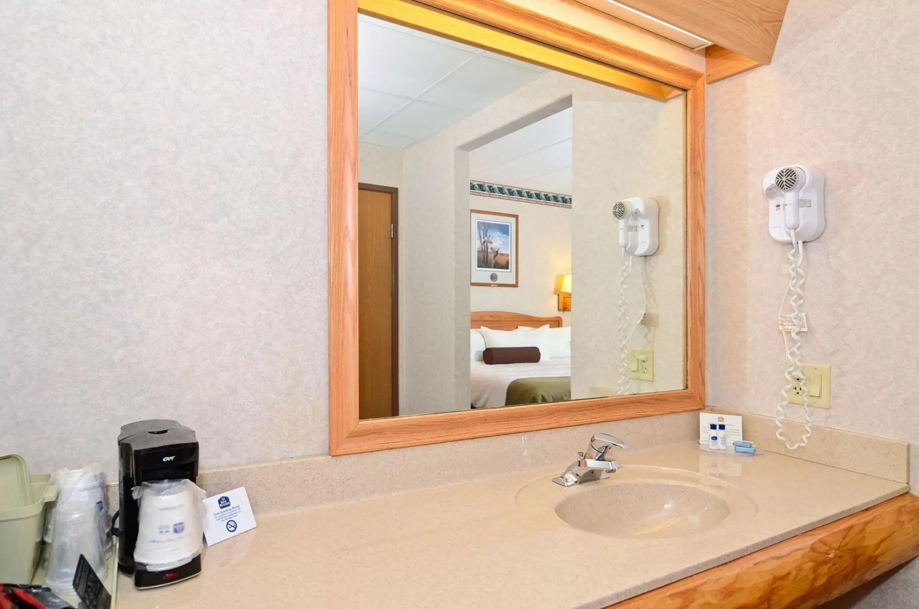 Bathroom in Best Western Northwoods Lodge