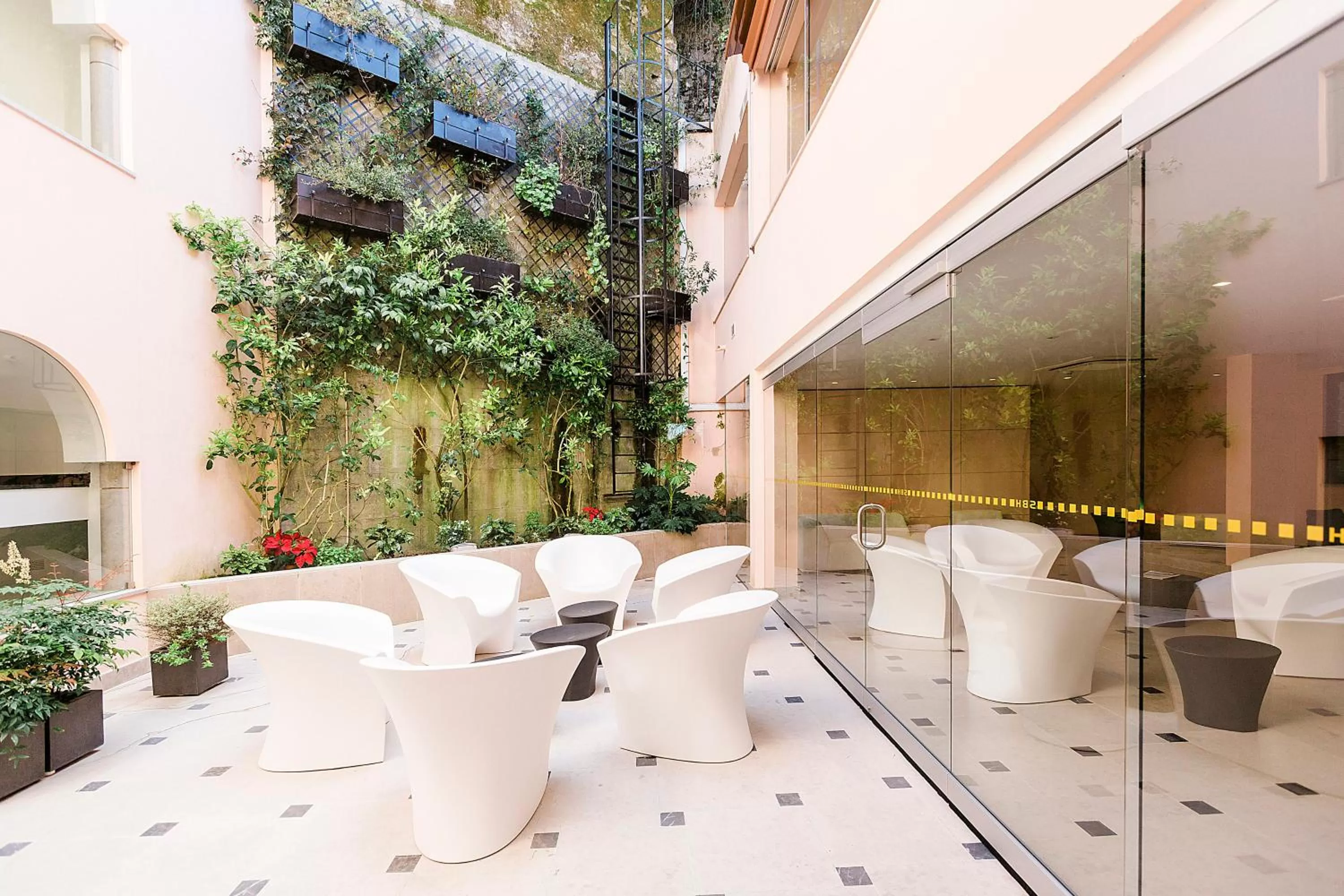 Patio in Sintra Boutique Hotel