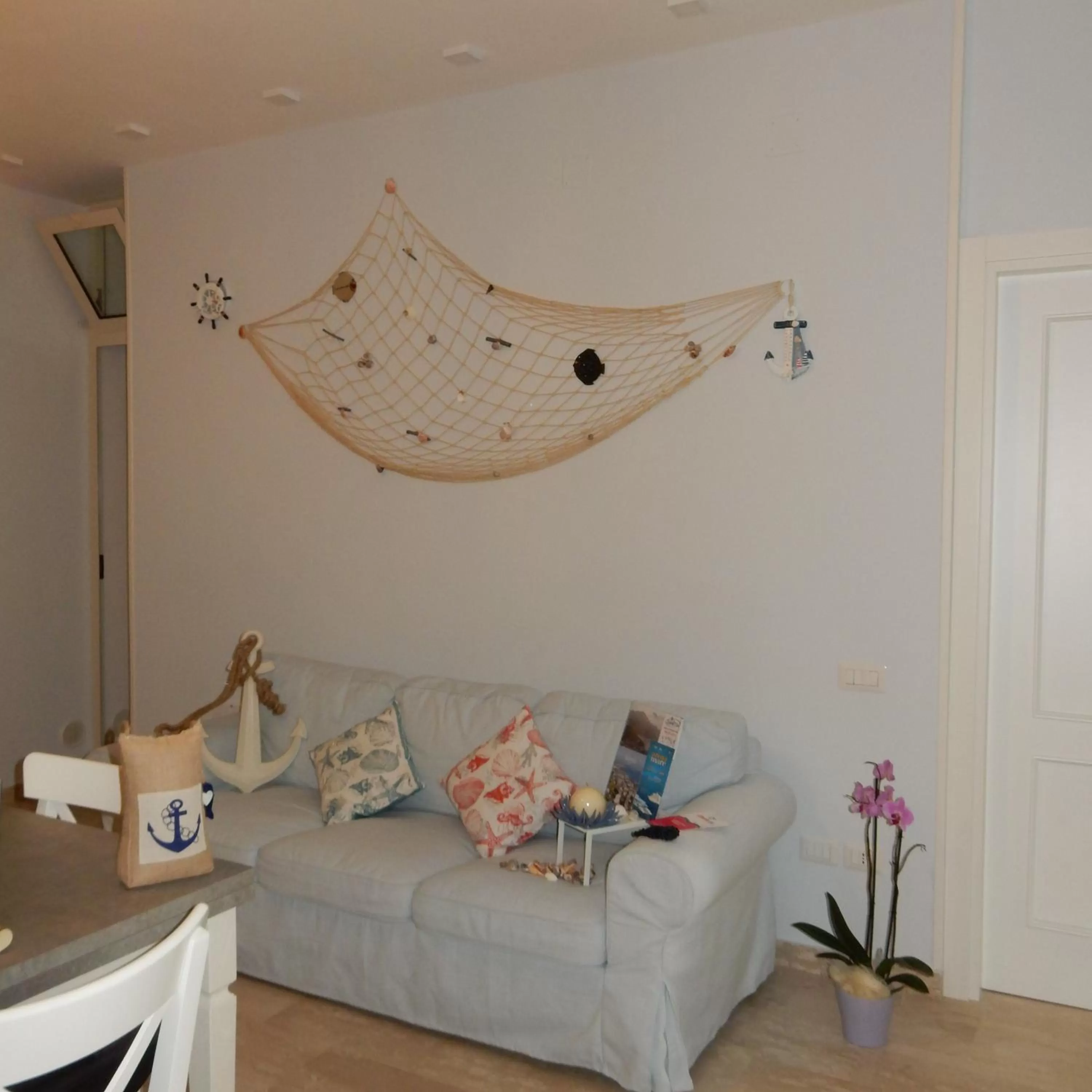 Communal lounge/ TV room in B&B VelAmare