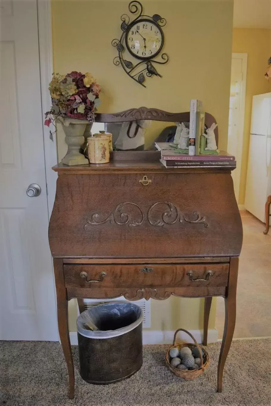 Decorative detail in Silver Heart Inn & Cottages