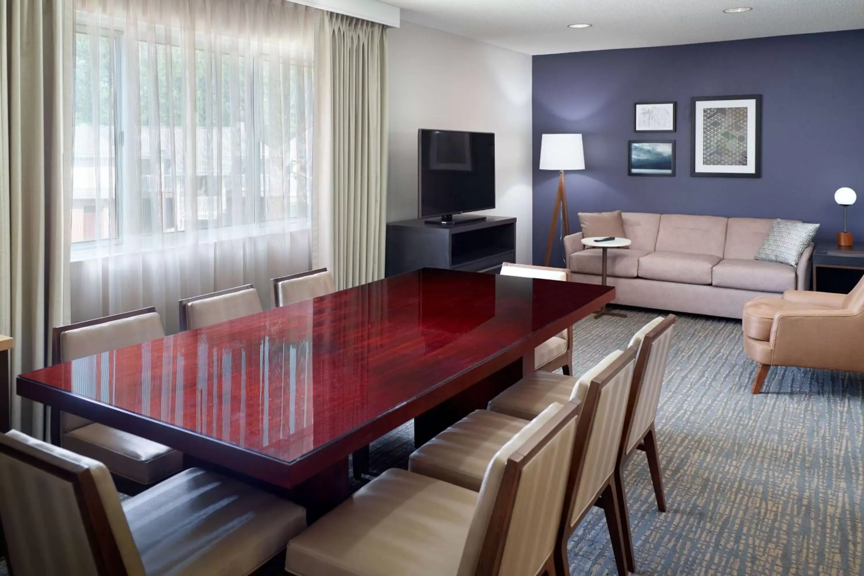 Seating area, Dining Area in Sonesta ES Suites Atlanta Alpharetta Windward