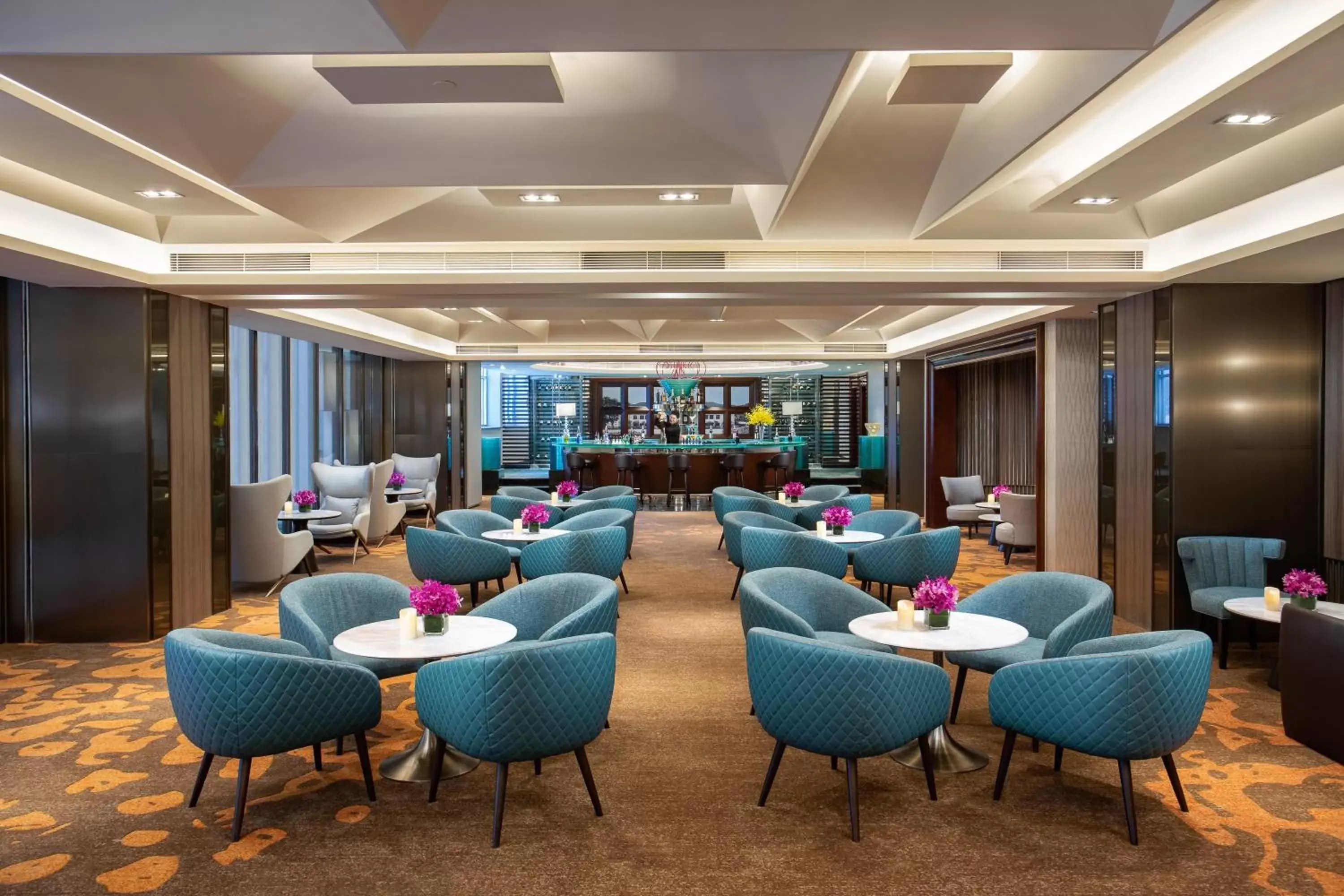 Lounge or bar in Crowne Plaza Shanghai Fudan, an IHG Hotel