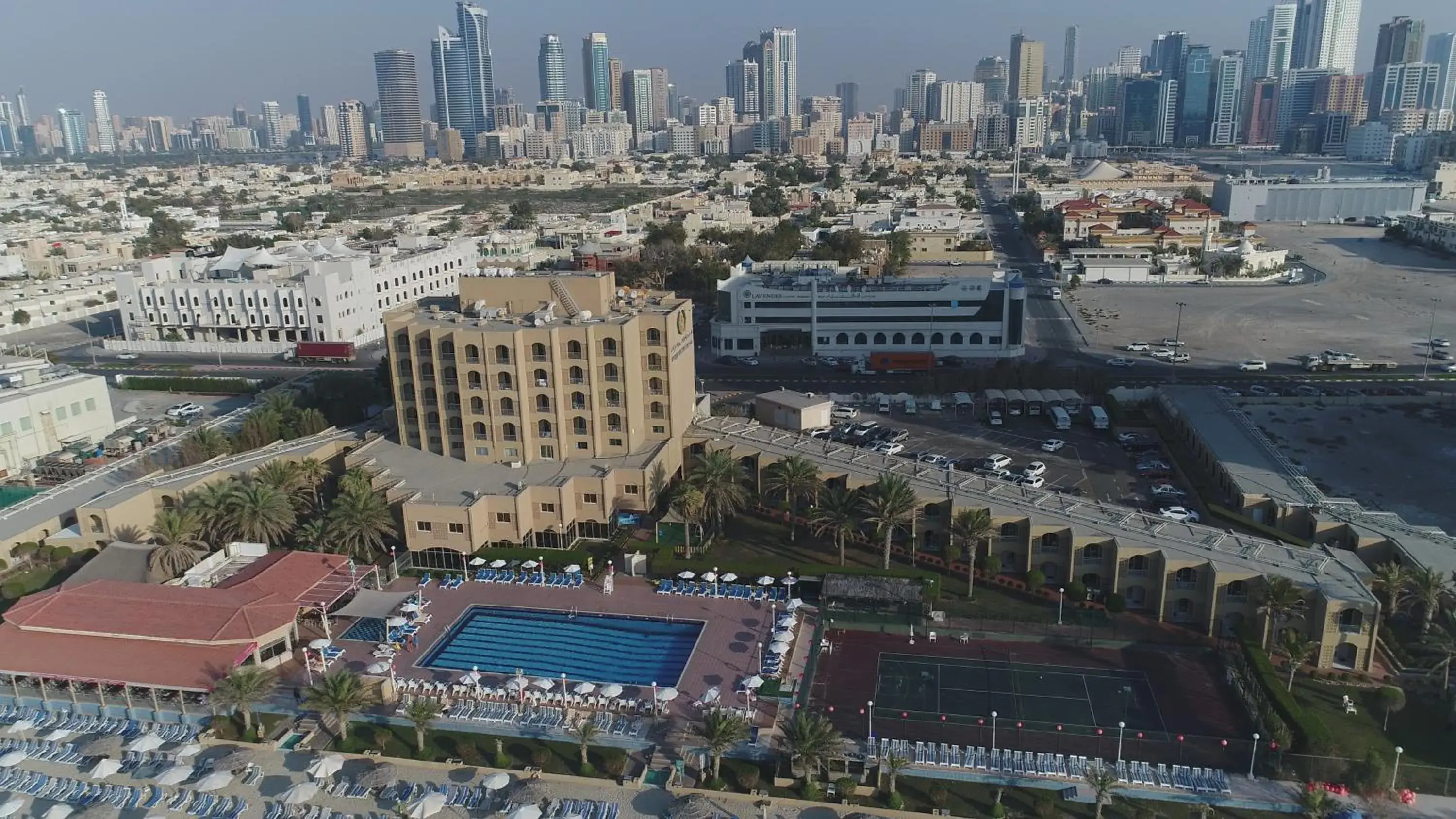 Bird's eye view, Bird's-eye View in Sharjah Carlton Hotel