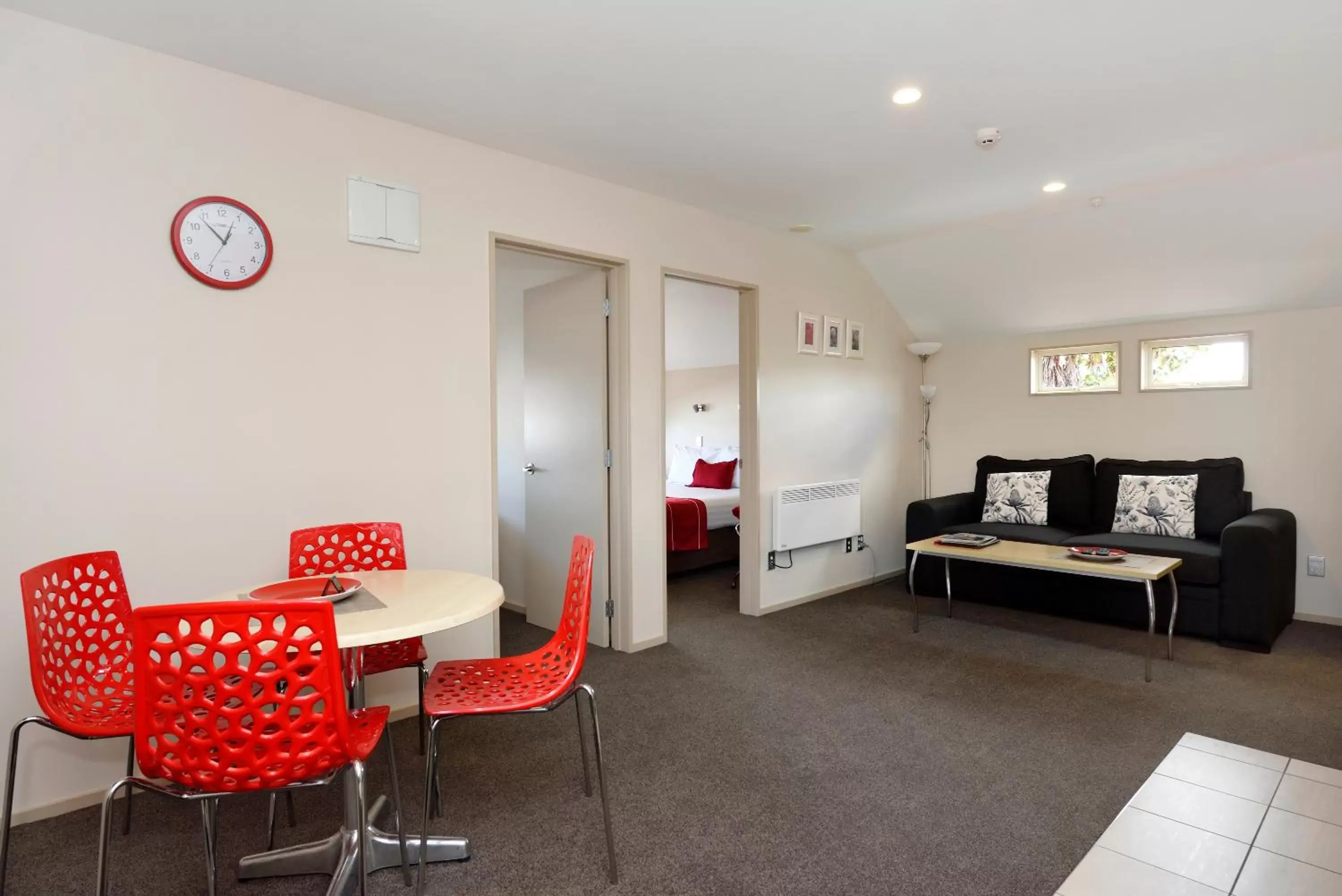 Living room, Dining Area in 171 On High Motel