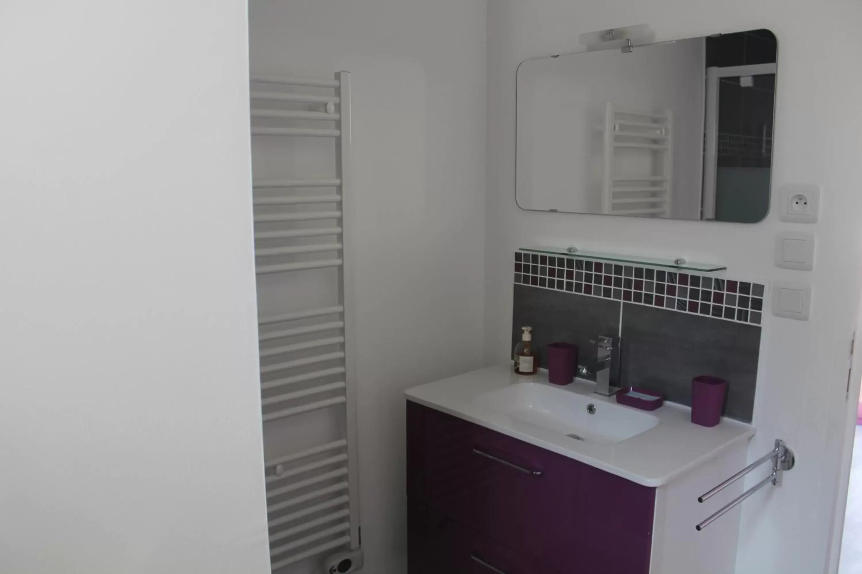 Bathroom, Kitchen/Kitchenette in Le Champ De La Ferme