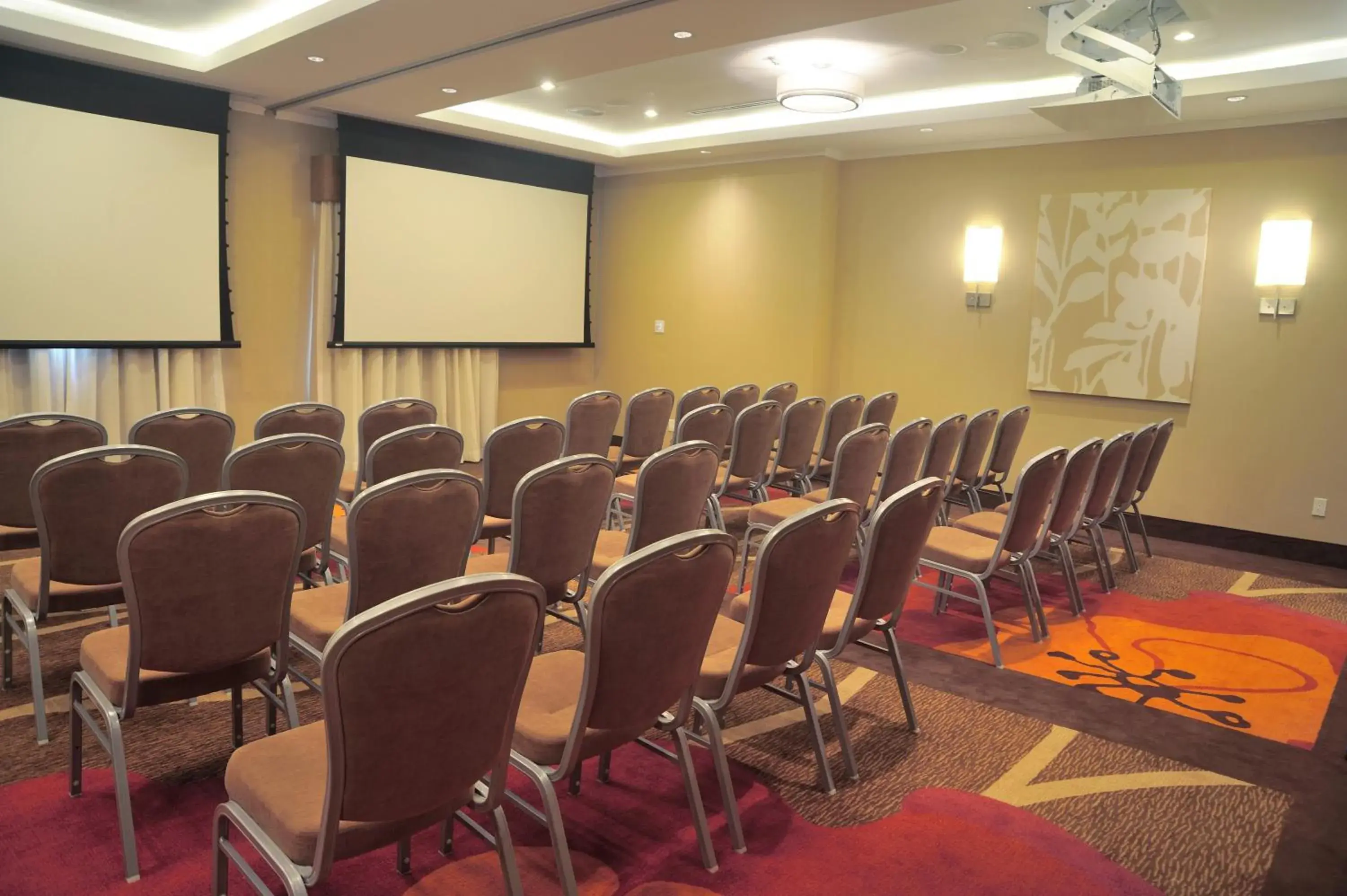 Business facilities in Hilton Garden Inn Panama