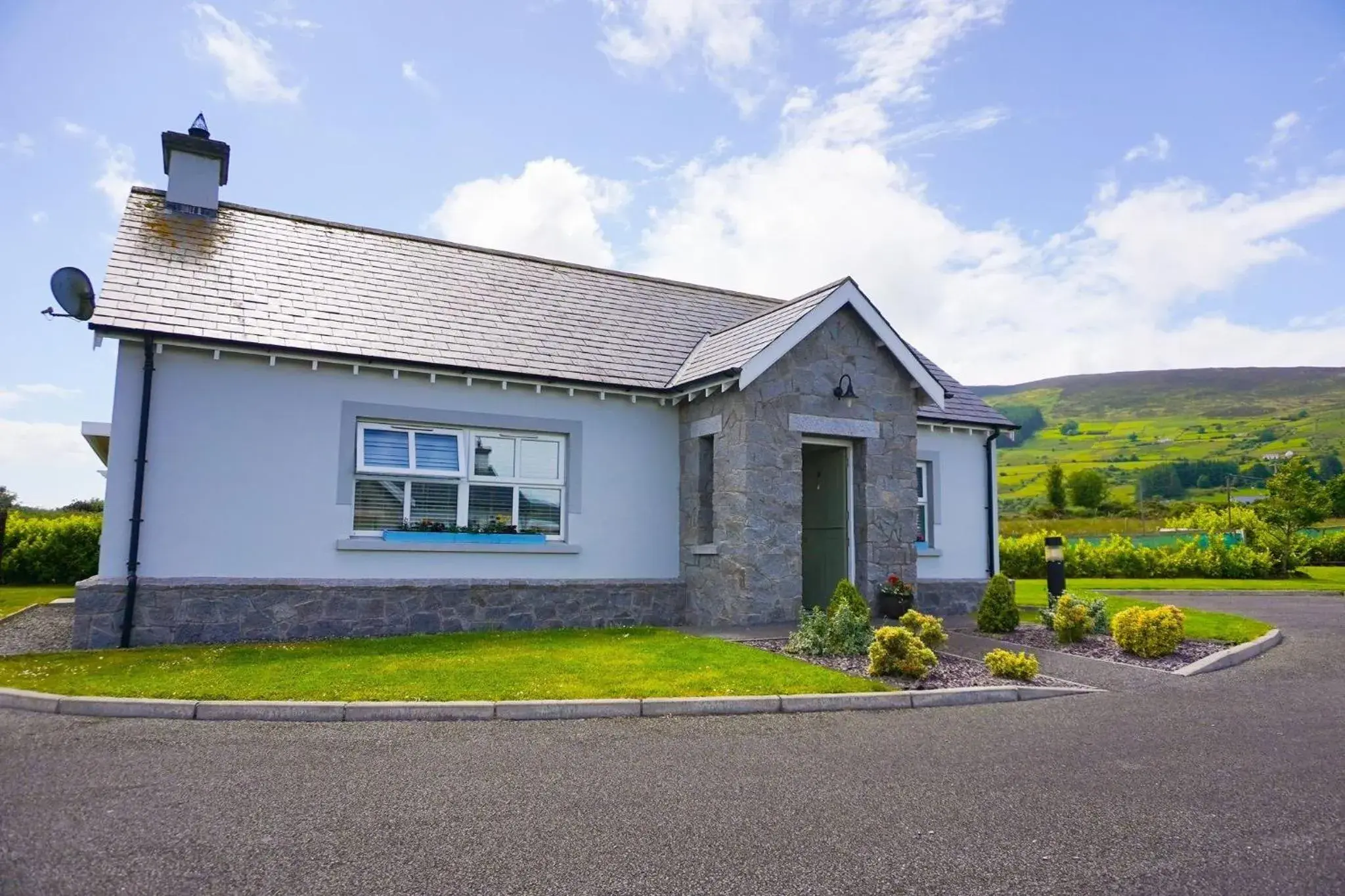 Property Building in Clonlum Holiday Cottages