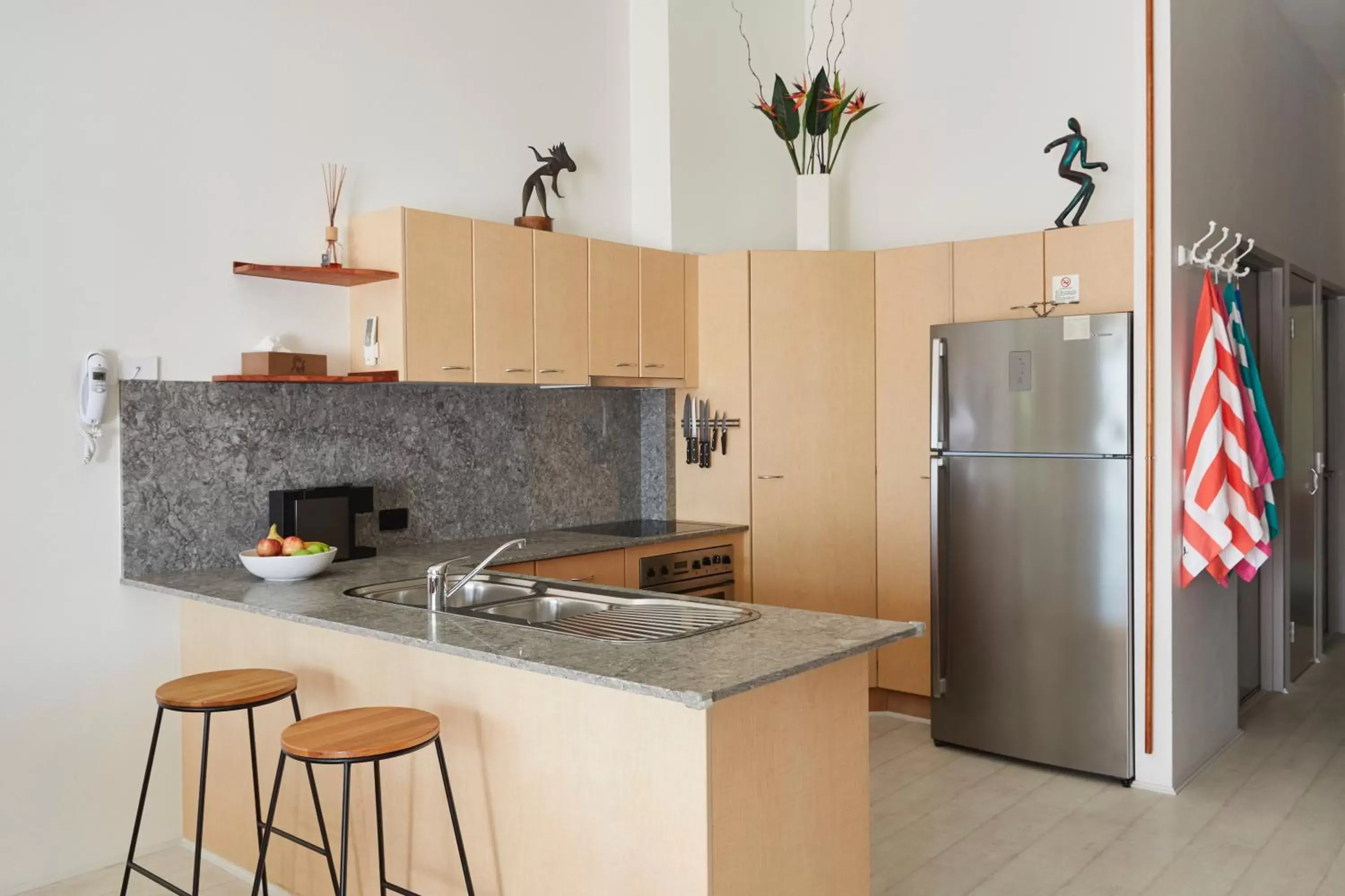 Kitchen or kitchenette, Kitchen/Kitchenette in Byron Quarter Apartments