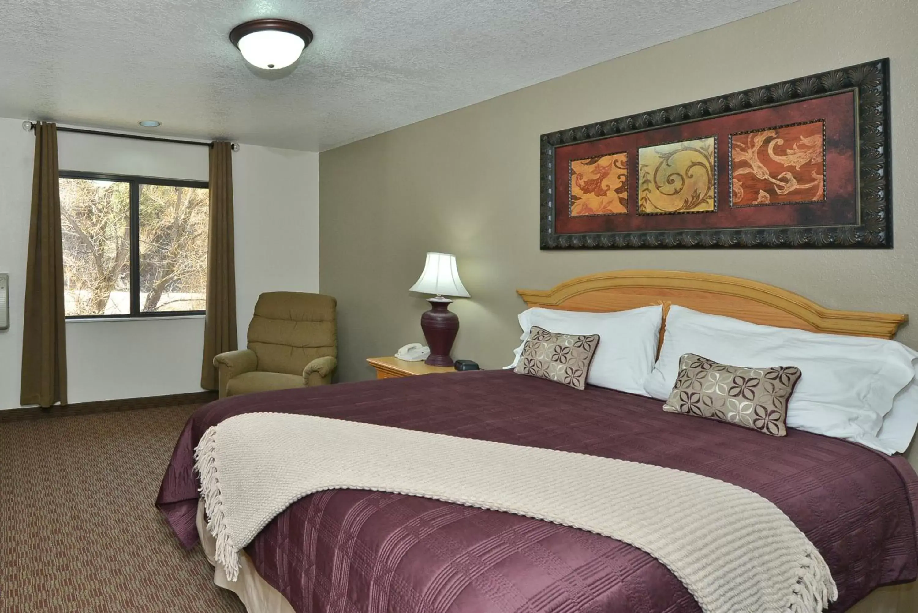 Photo of the whole room, Bed in Super 8 by Wyndham Deadwood Black Hills Area