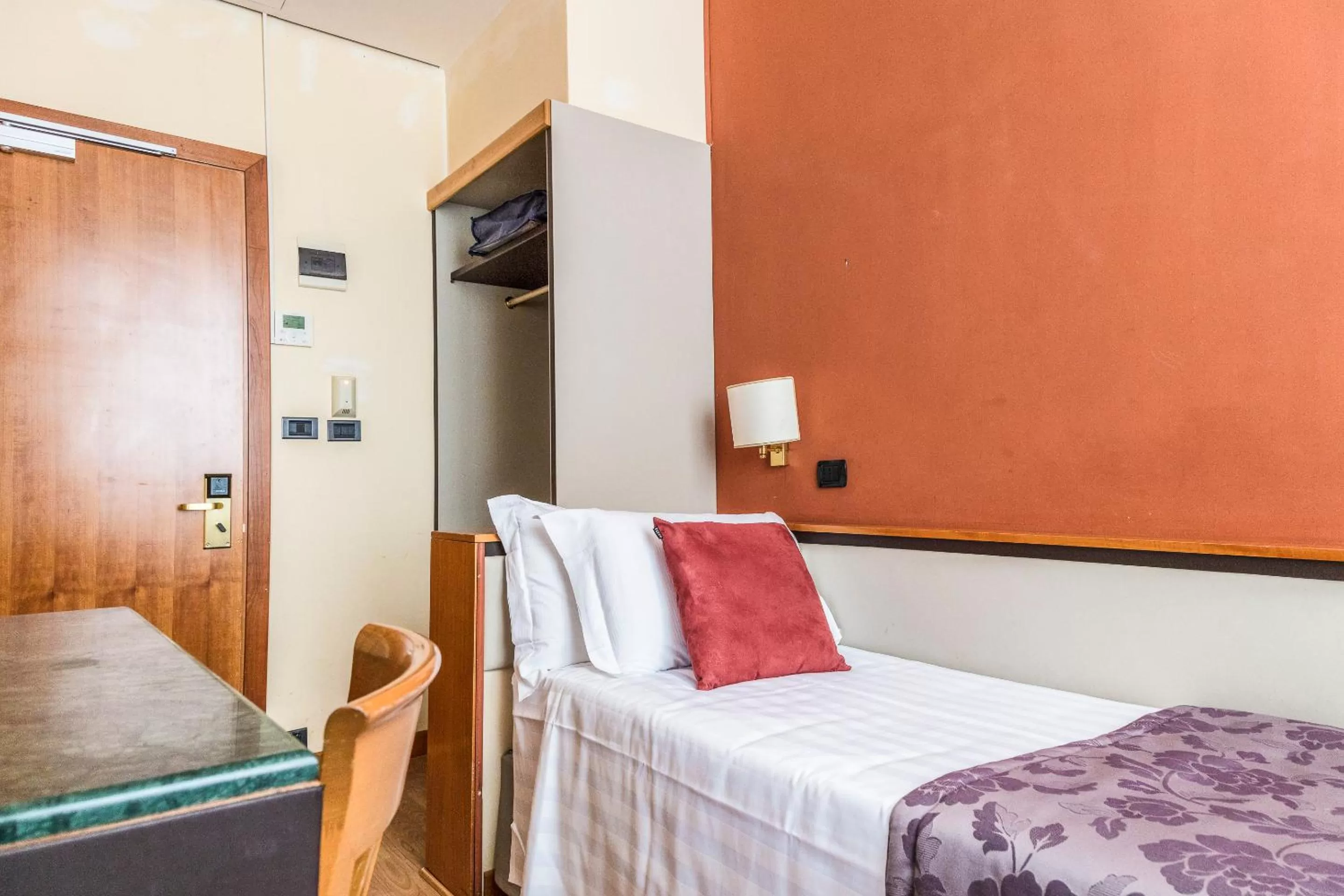 Bedroom, Bed in Vibe Nazionale