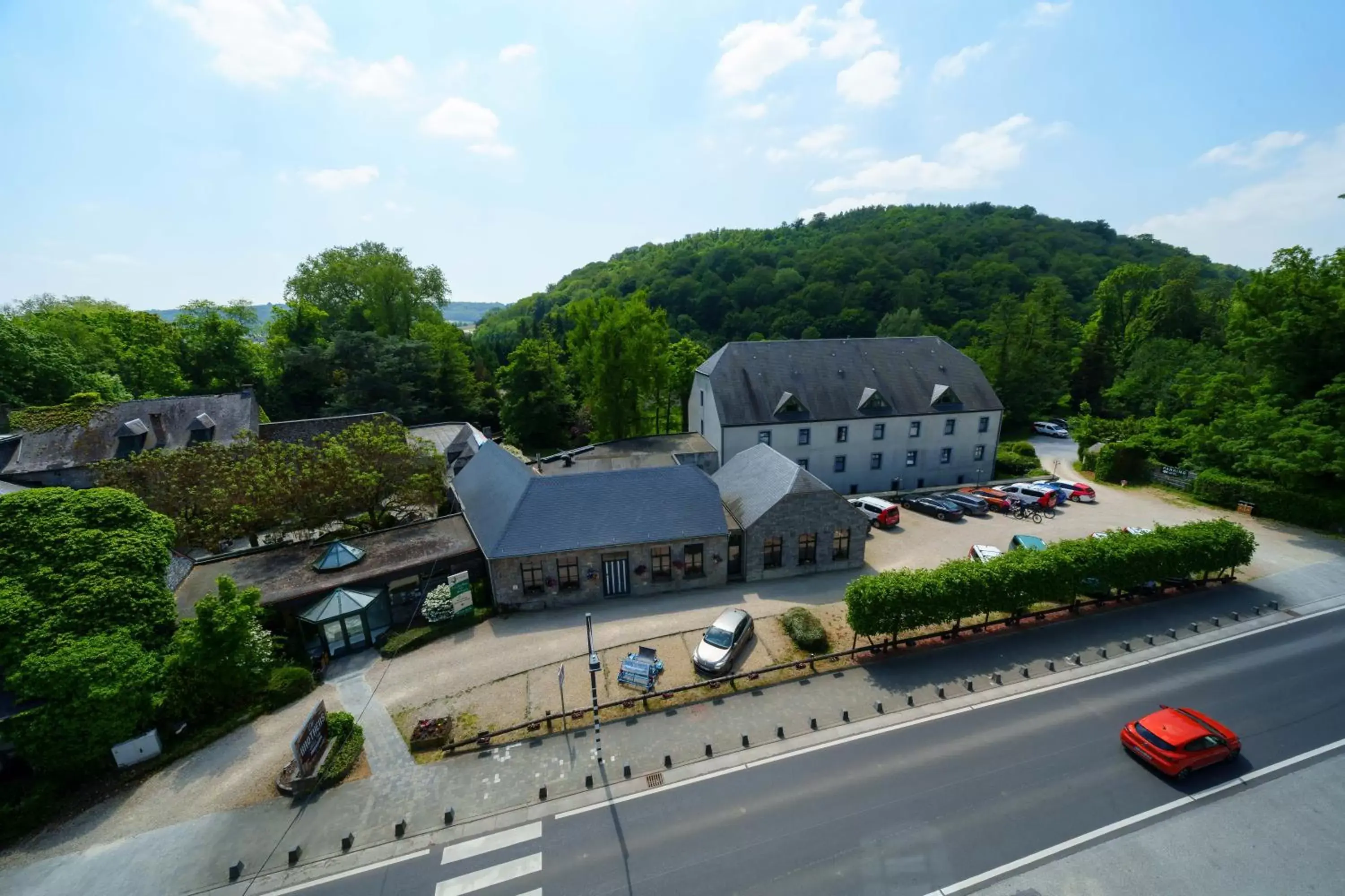 Bird's eye view, Bird's-eye View in Hotel Les Jardins De La Molignée