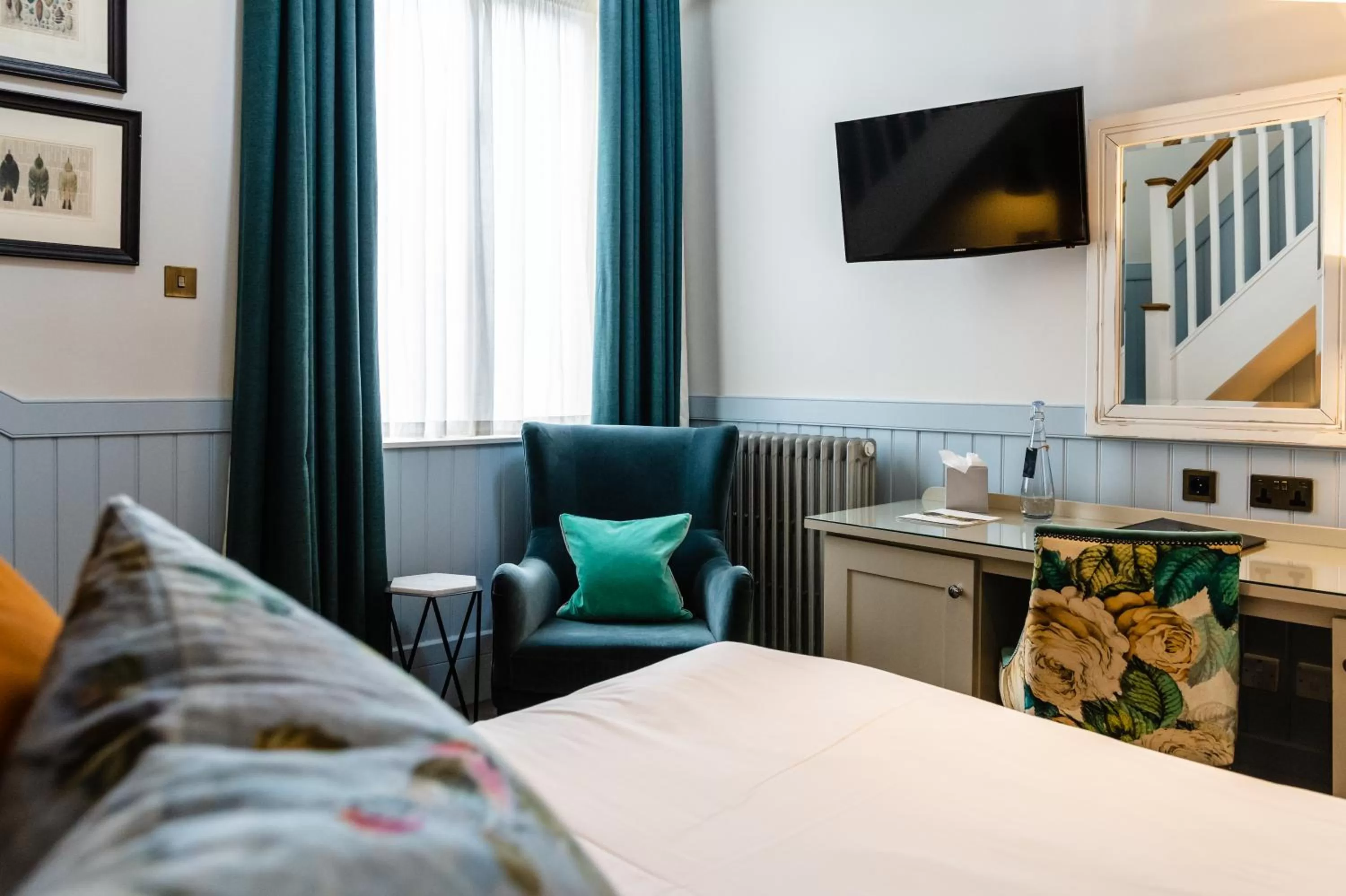 Bedroom, Bed in Didsbury House Hotel