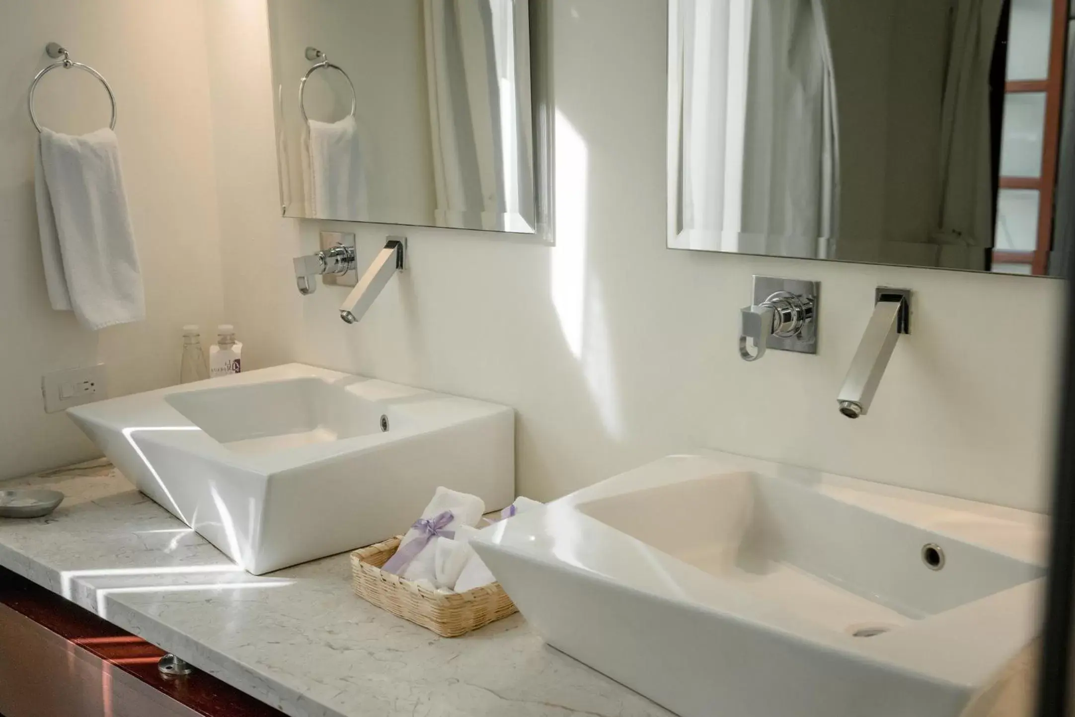 Bedroom, Bathroom in Hotel La Morada