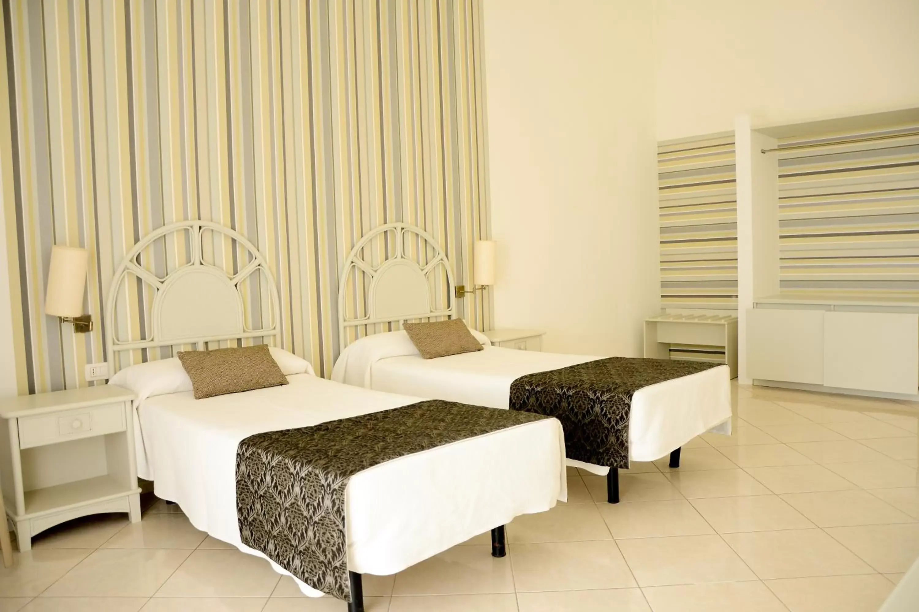 Bedroom, Bed in Ouril Pontao Hotel Bedroom, Bed in Ouril Pontao Hotel