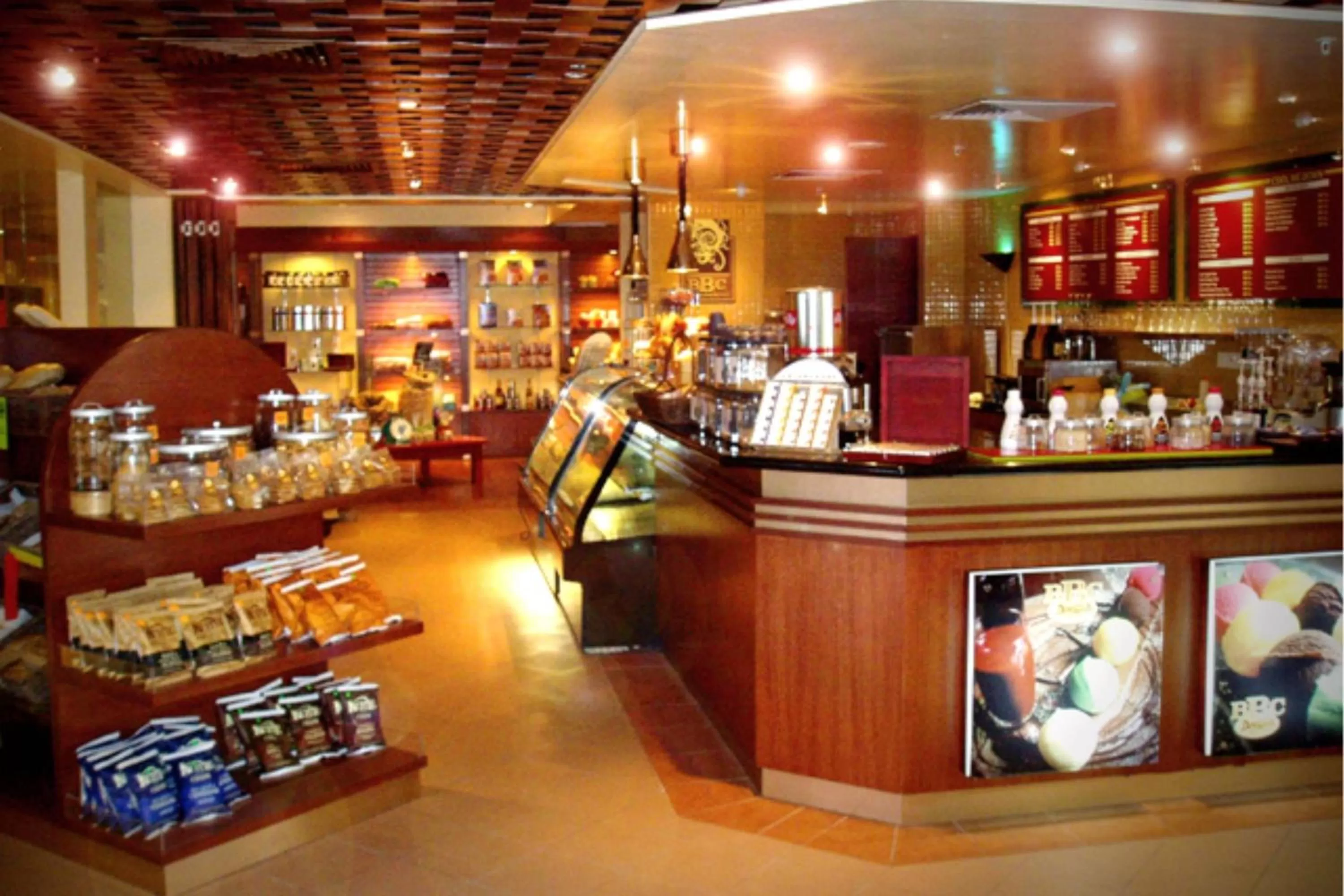 Restaurant/places to eat in Miri Marriott Resort & Spa