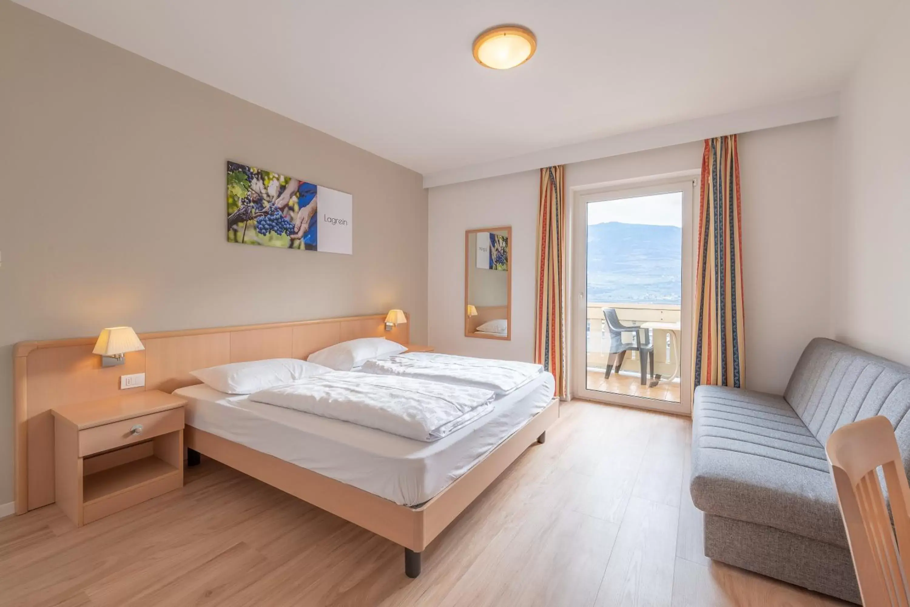 Comfort Double Room with Balcony in Garni Hotel Ritterhof Comfort Double Room with Balcony in Garni Hotel Ritterhof