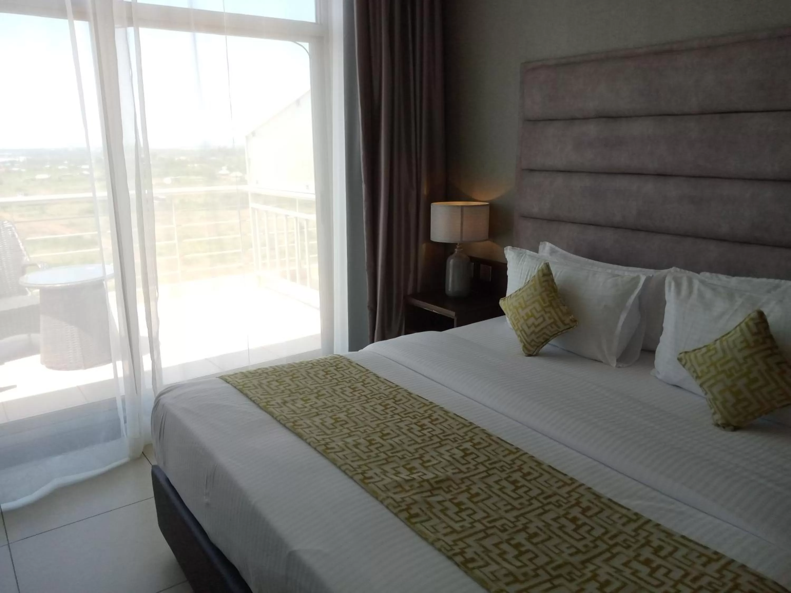 Photo of the whole room, Bed in Best Western Kisumu Hotel