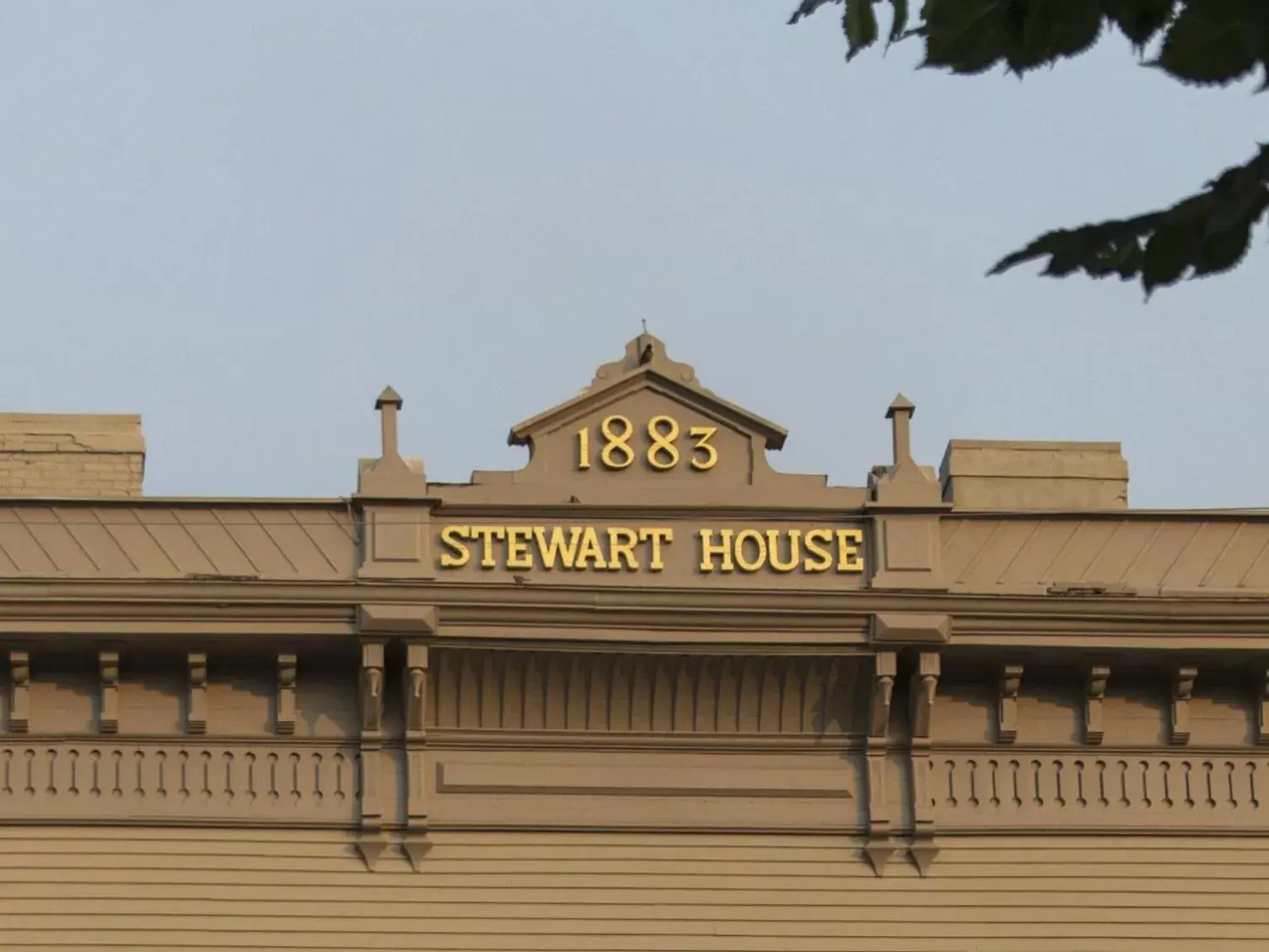 Property building in Stewart House Hotel