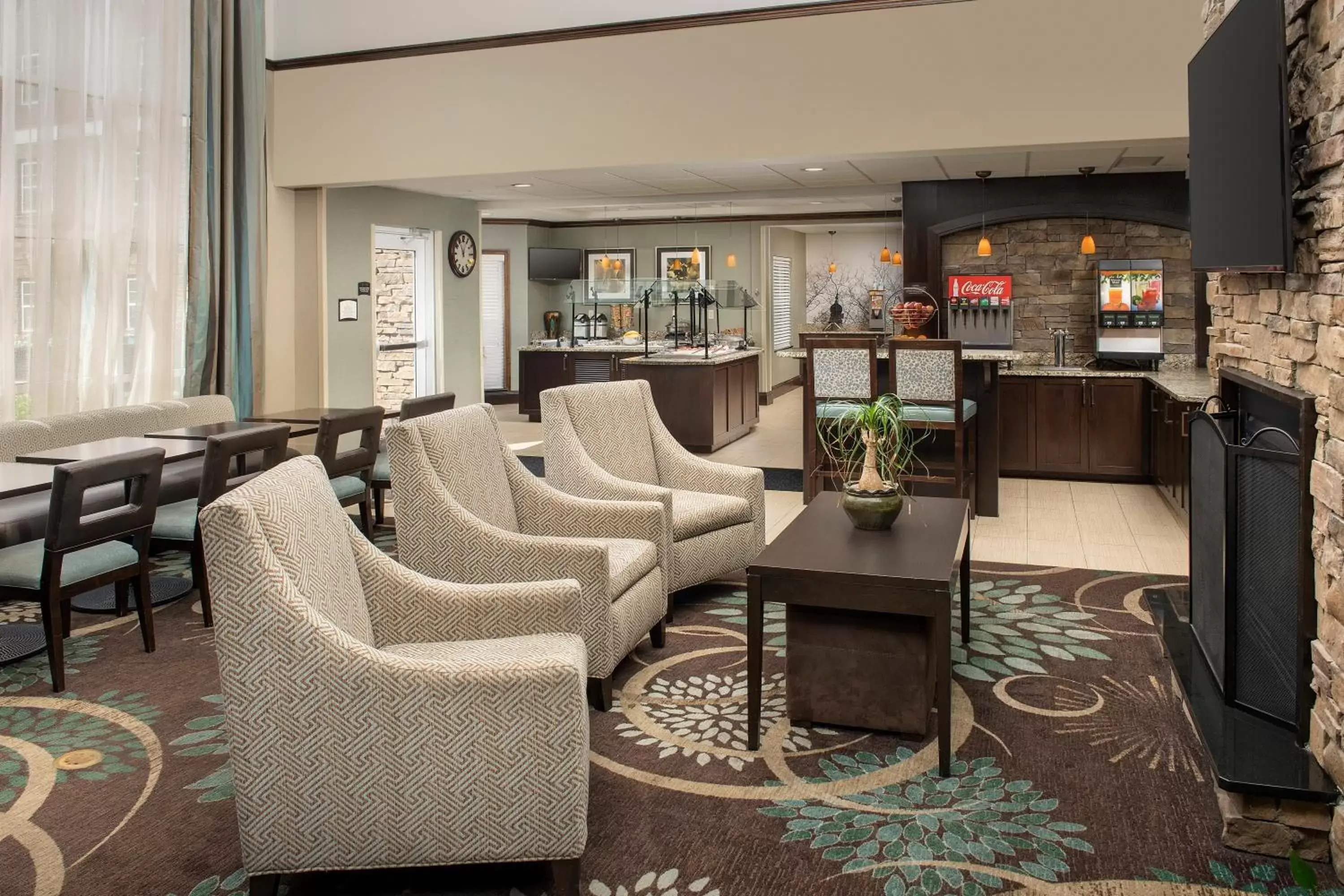 Lobby or reception, Lounge/Bar in Staybridge Suites Greenville I-85 Woodruff Road, an IHG Hotel