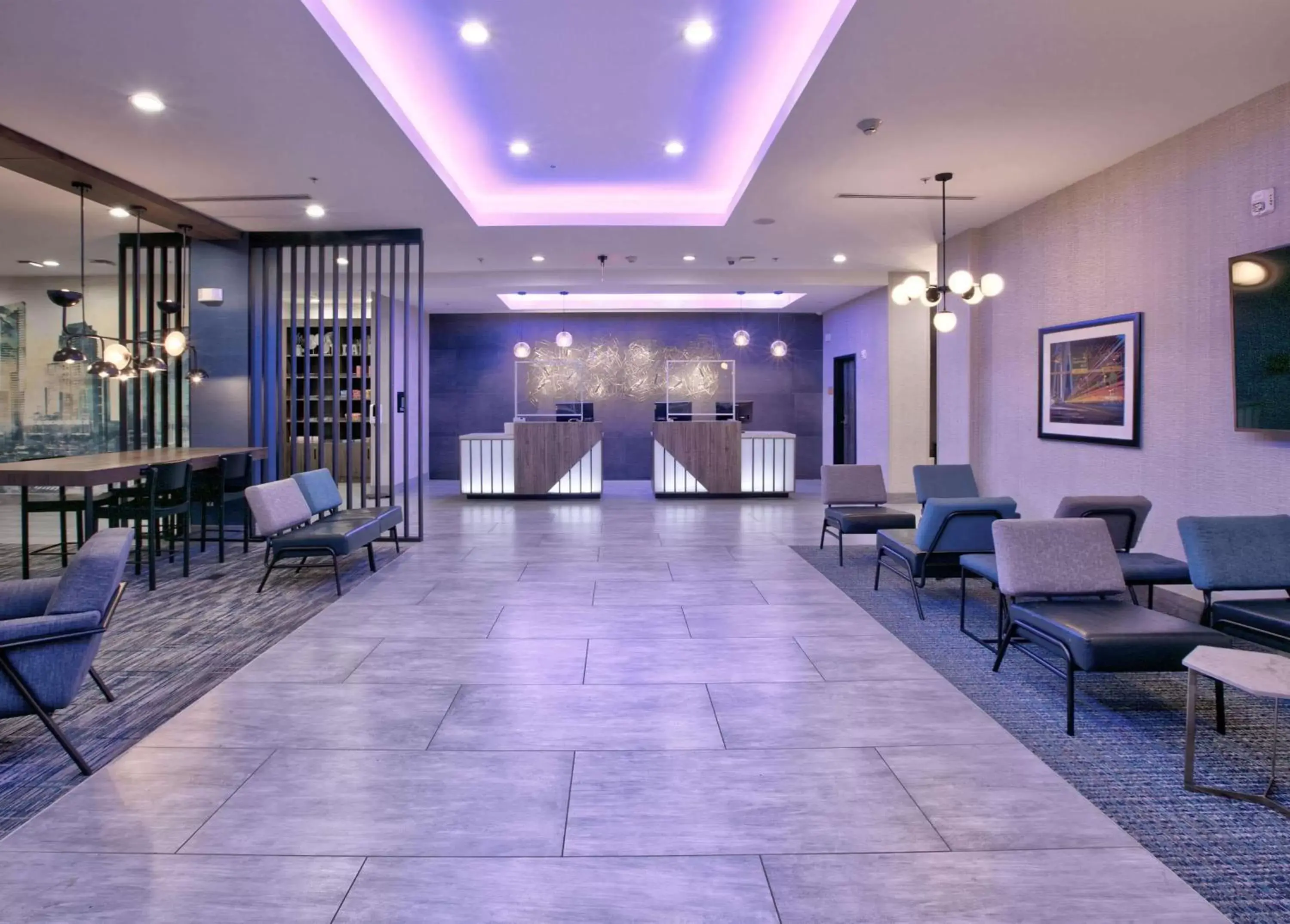 Lobby or reception in La Quinta Inn & Suites by Wyndham Dallas/Fairpark