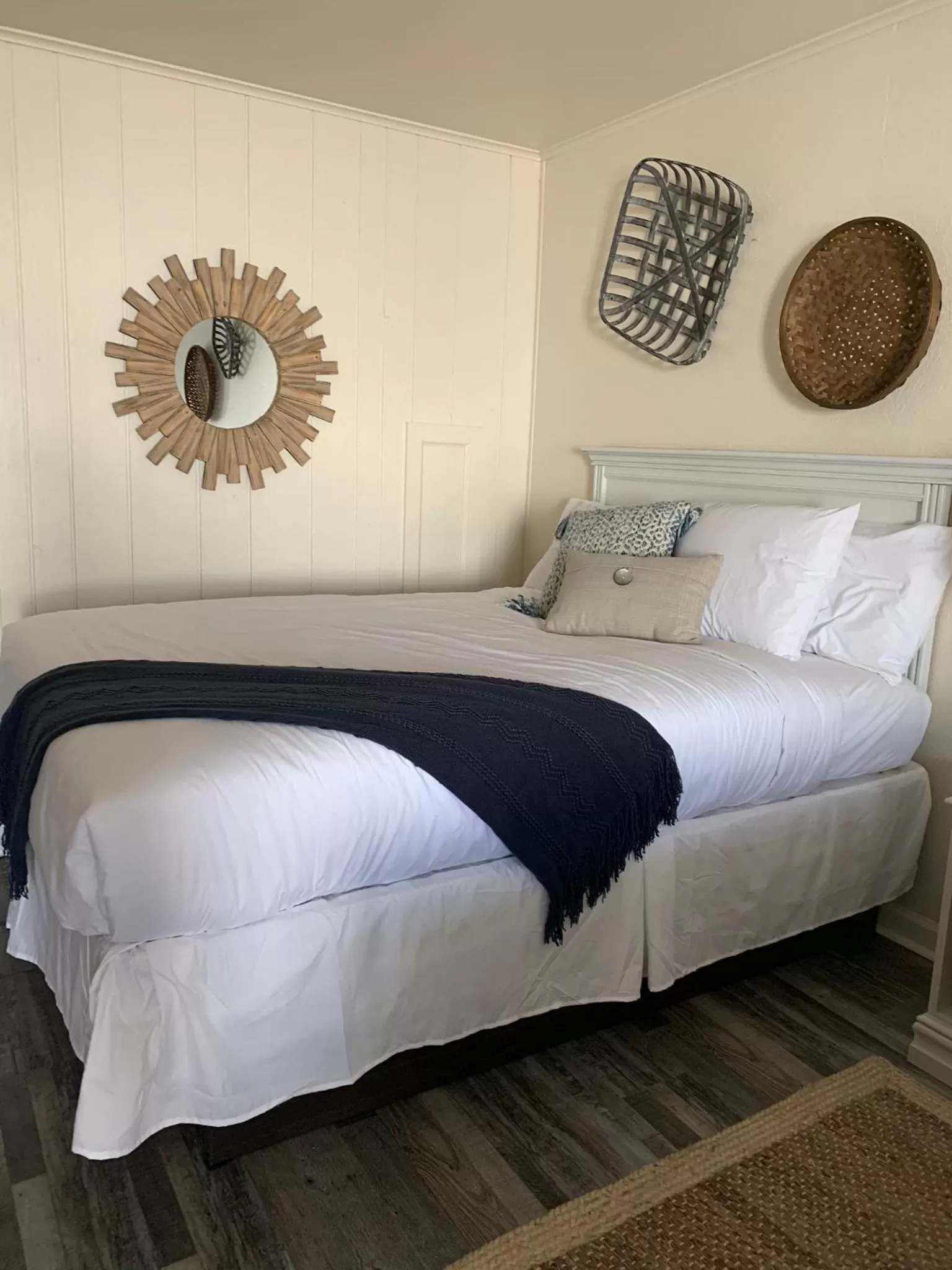 Bed in Ocean Glass Inn