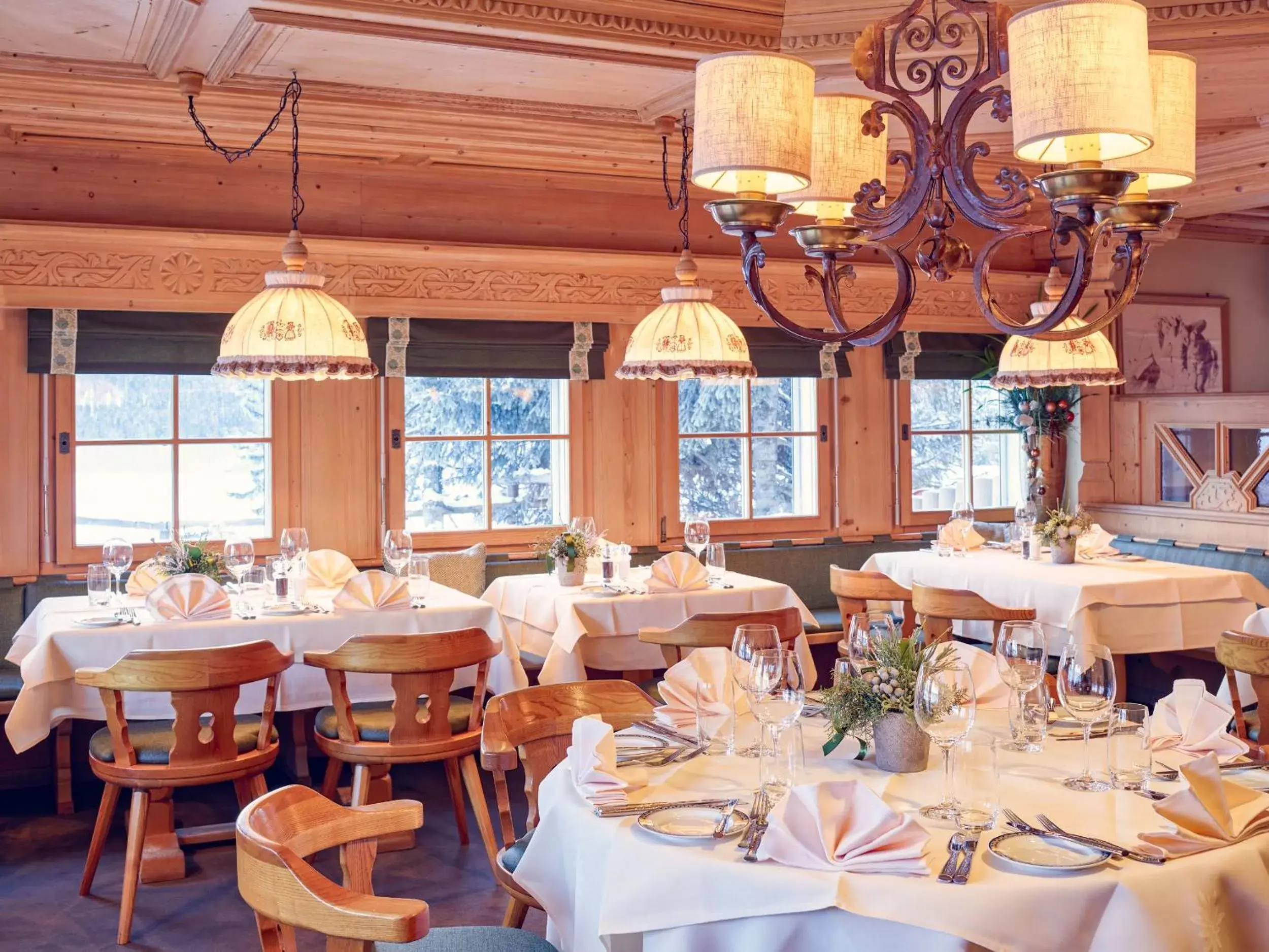 Restaurant/Places to Eat in Kulm Hotel St. Moritz