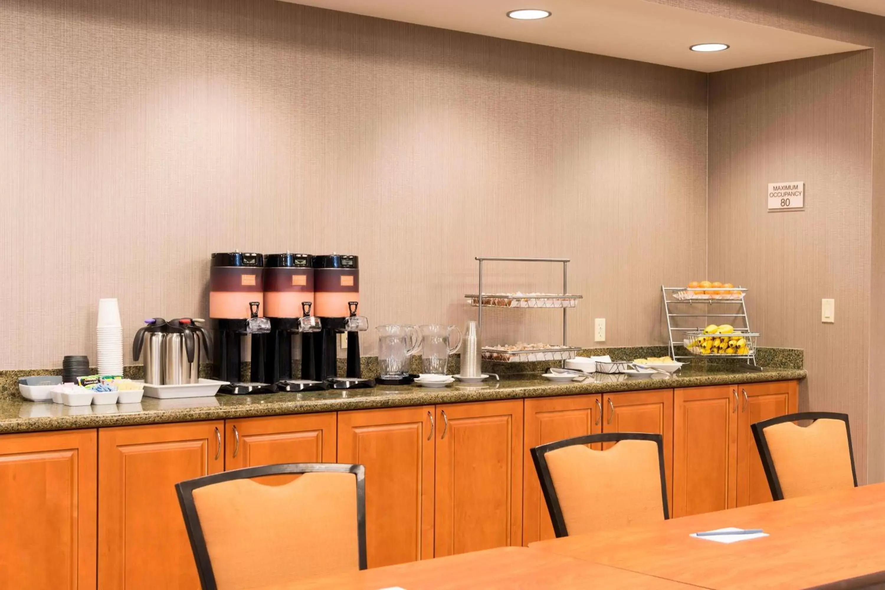 Meeting/conference room, Restaurant/Places to Eat in SpringHill Suites Midland