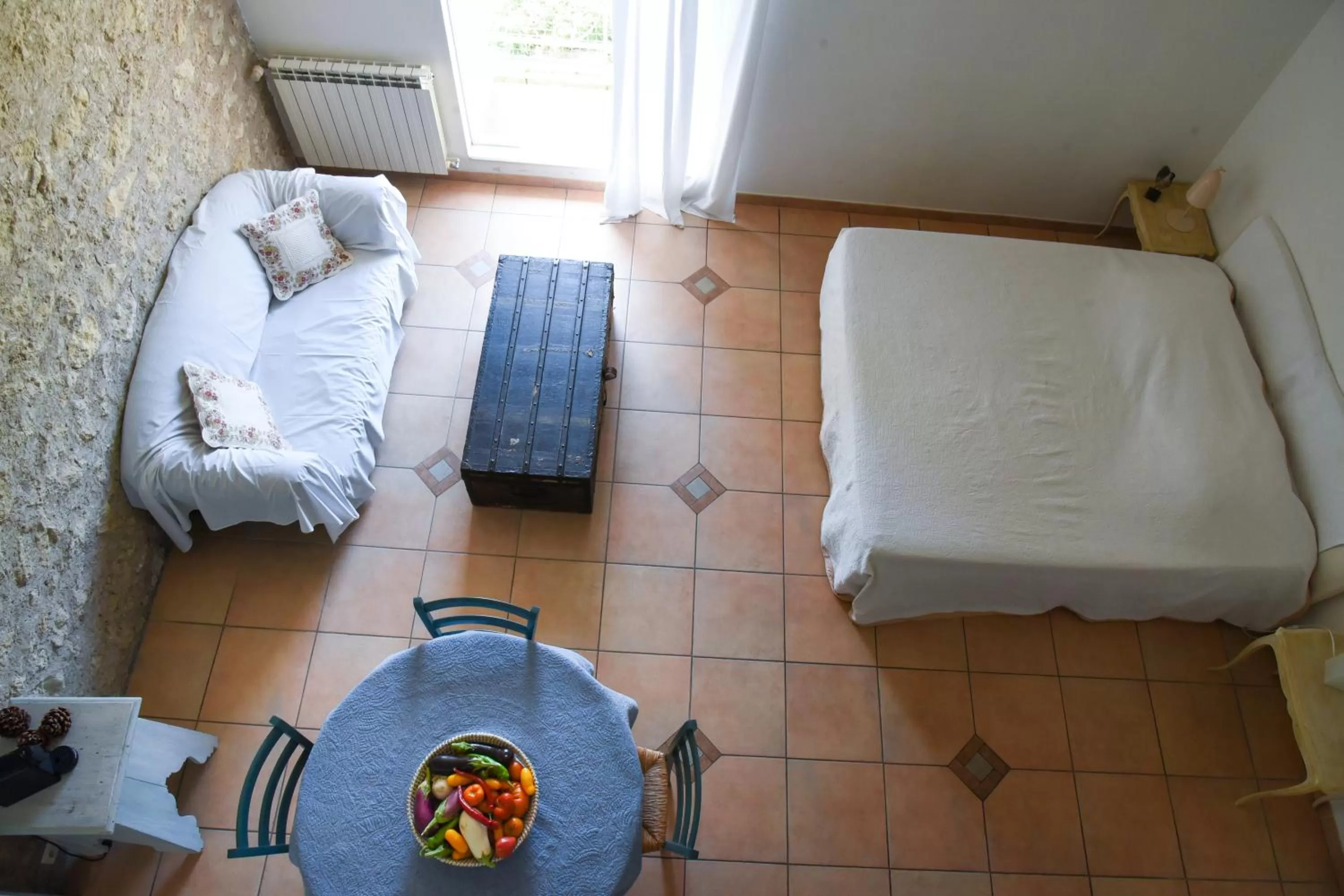 Photo of the whole room, Seating Area in La Bergerie de l'etang