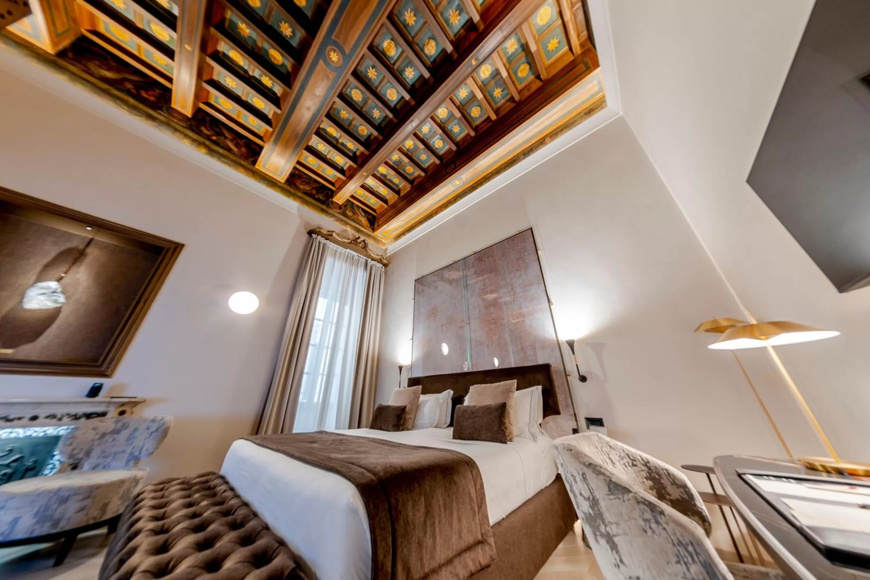 Bed in Martius Private Suites Hotel