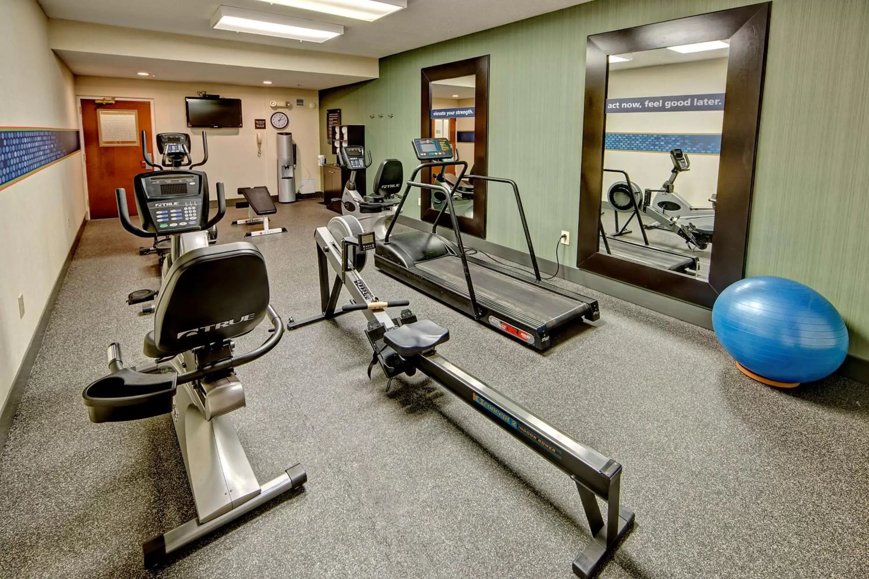 Fitness centre/facilities, Fitness Center/Facilities in Hampton Inn Morristown