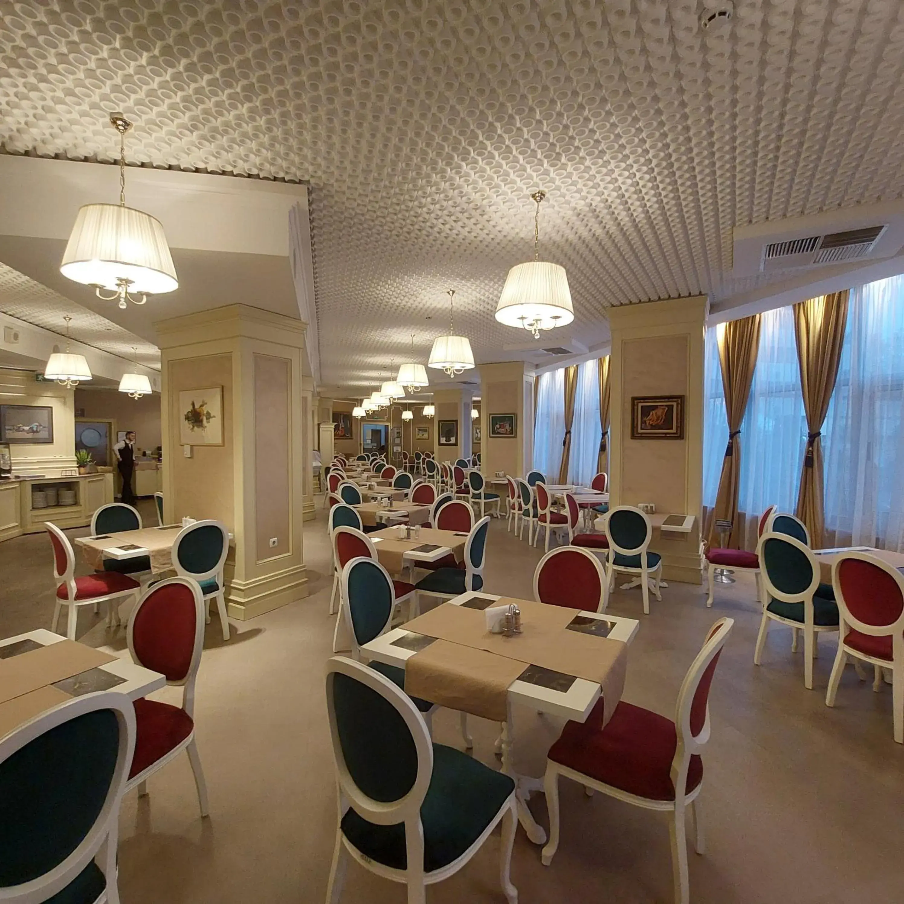 Restaurant/Places to Eat in Hissar Spa Hotel