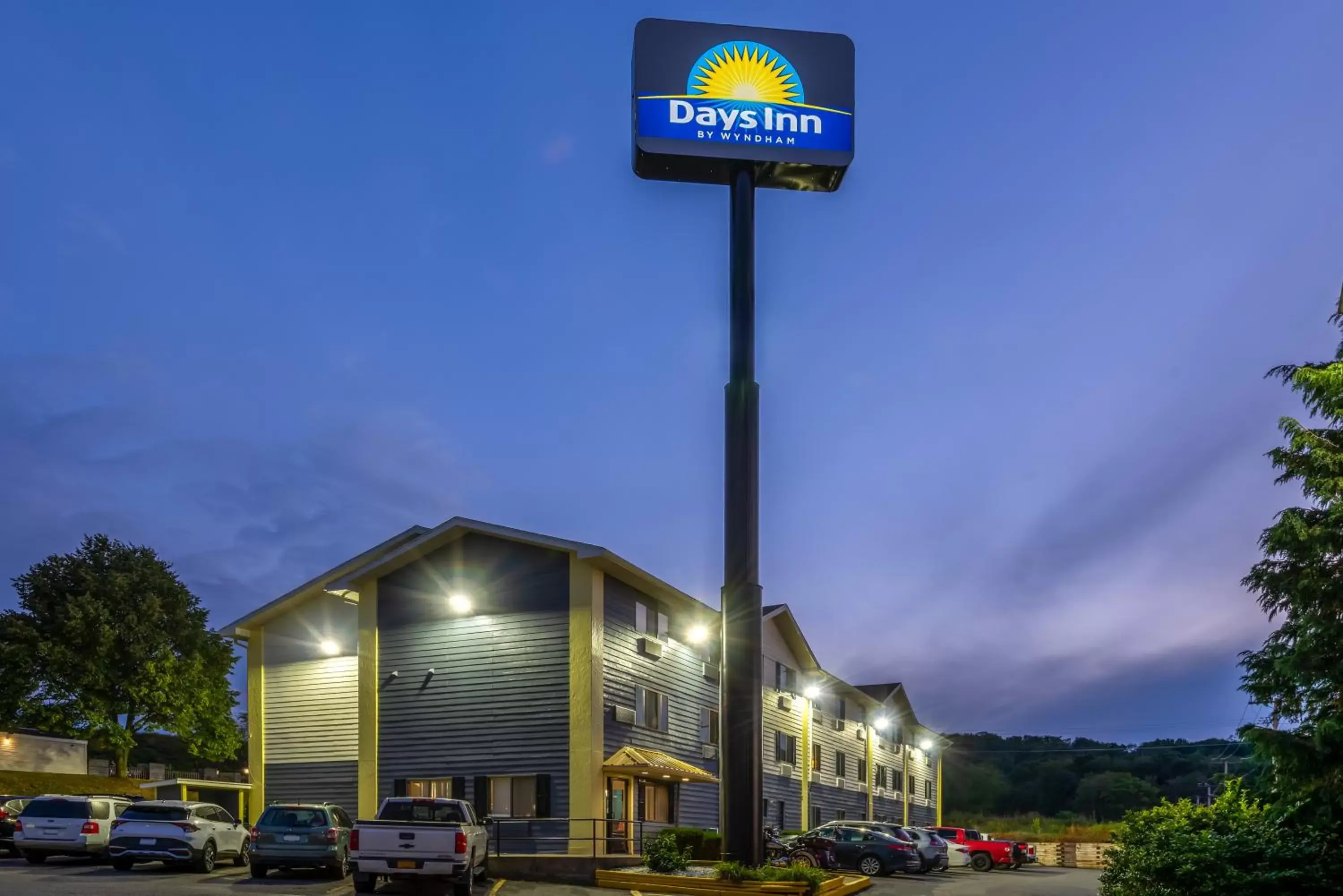 Night, Property Building in Days Inn by Wyndham Somerset PA I-70 I-76