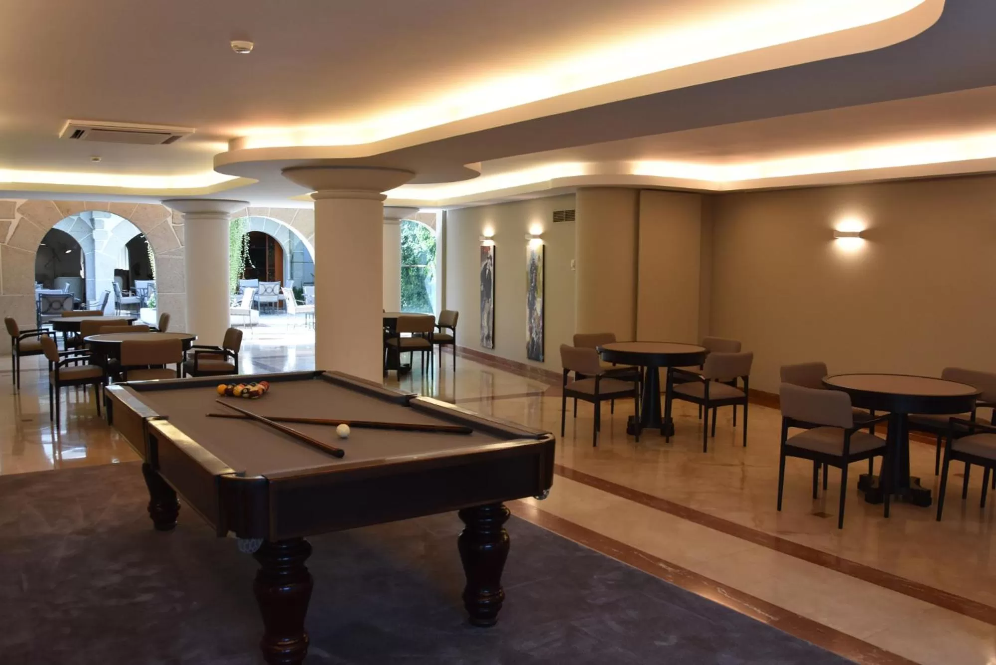 Billiard in Hotel Suave Mar