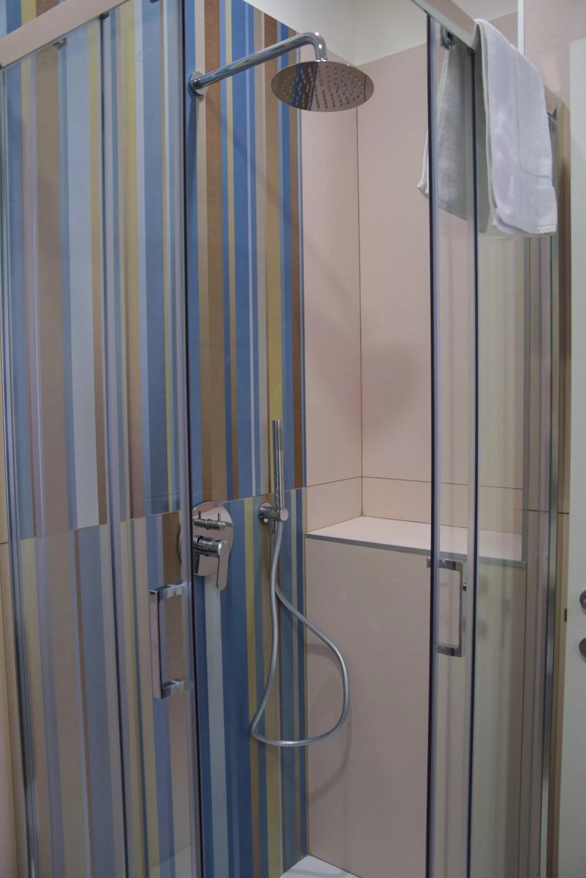 Bathroom in Pompeya Bed and Breakfast