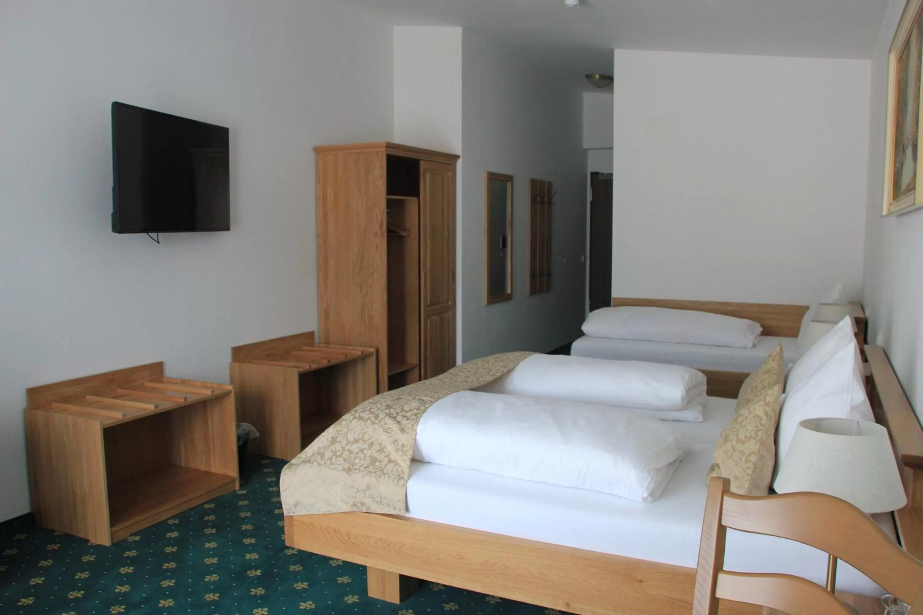 Photo of the whole room, Bed in Hotel Schwabenwirt