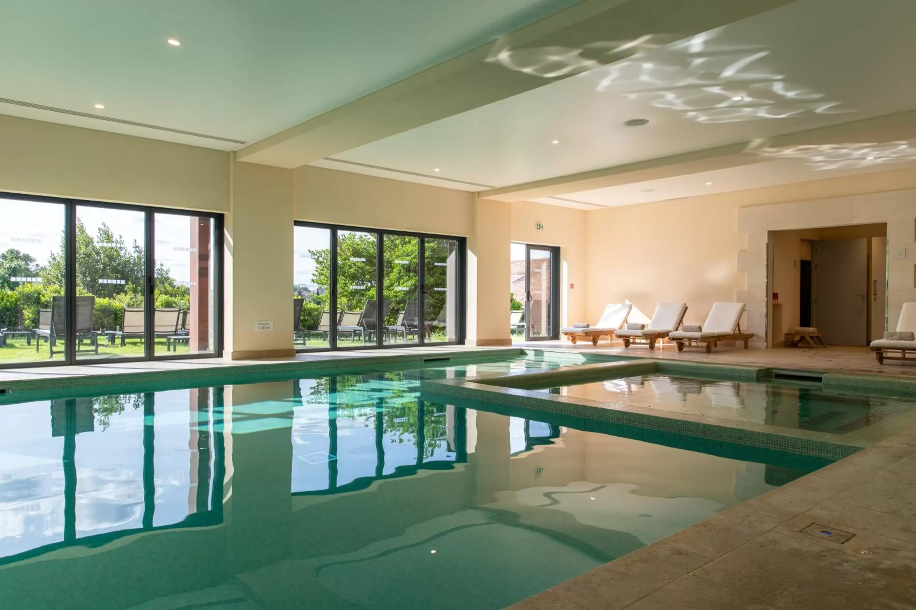 Swimming Pool in Hôtel Chais Monnet & Spa