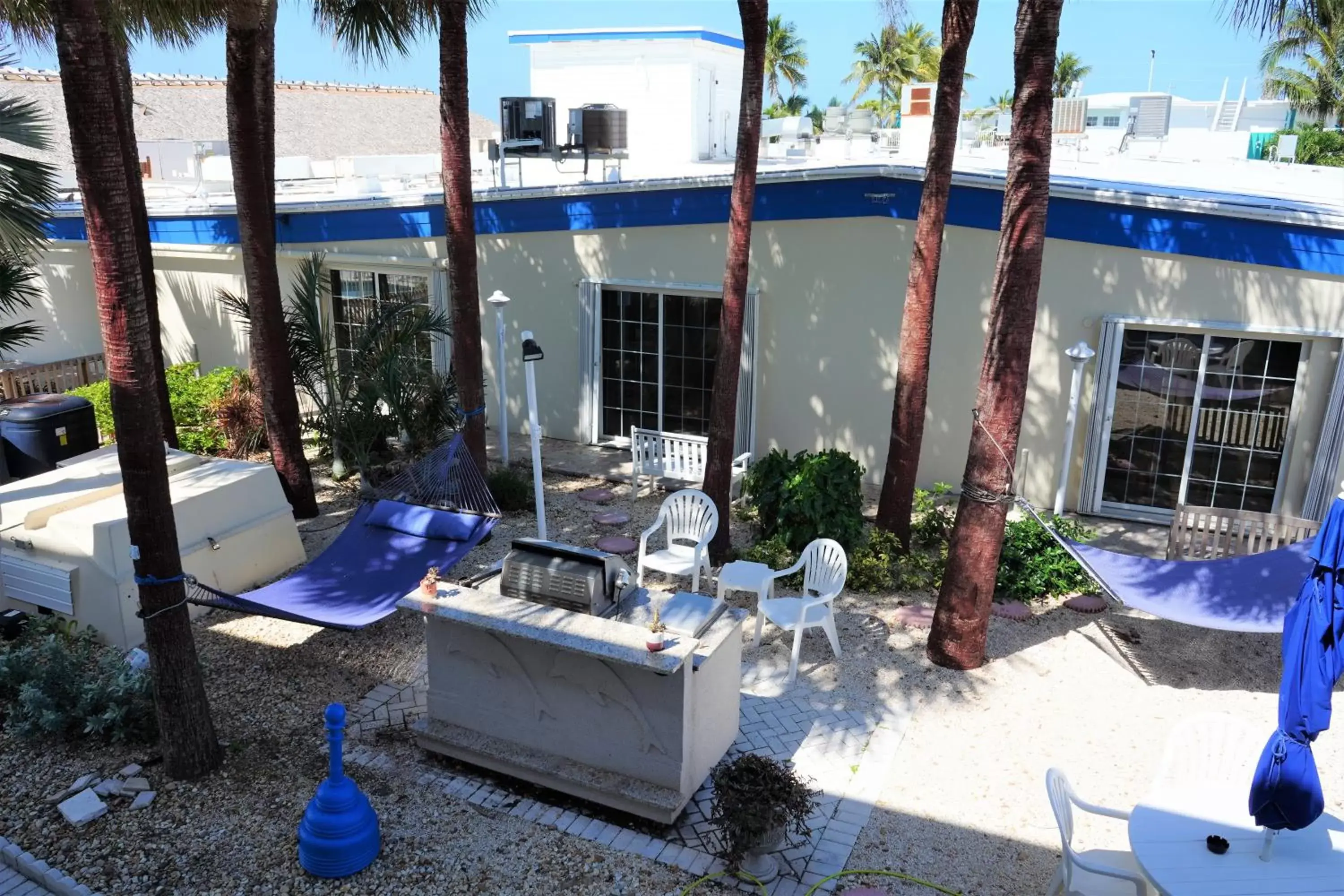 BBQ facilities in Glunz Ocean Beach Hotel and Resort