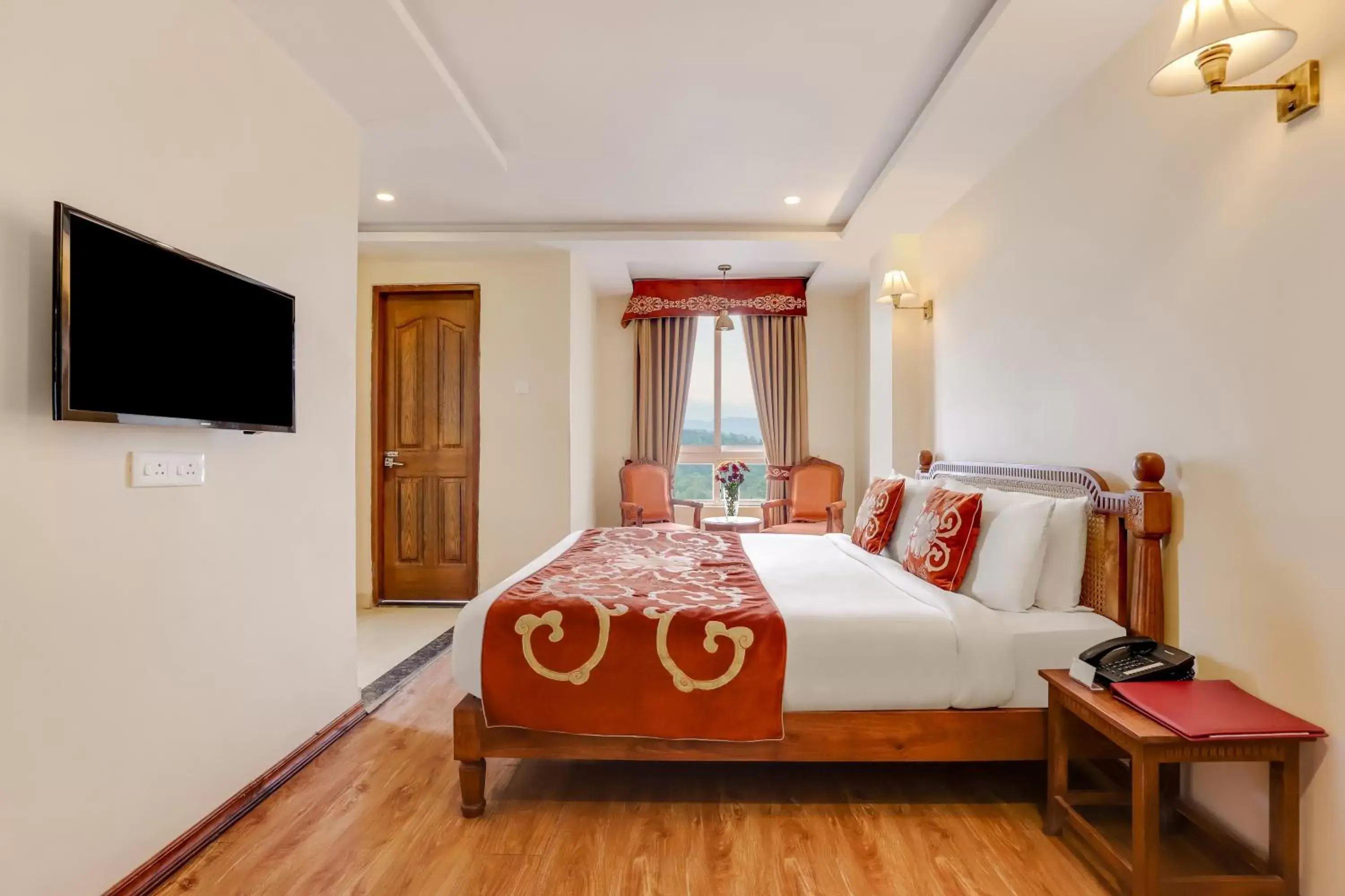 Bed in Summit Hermon Hotel & Spa